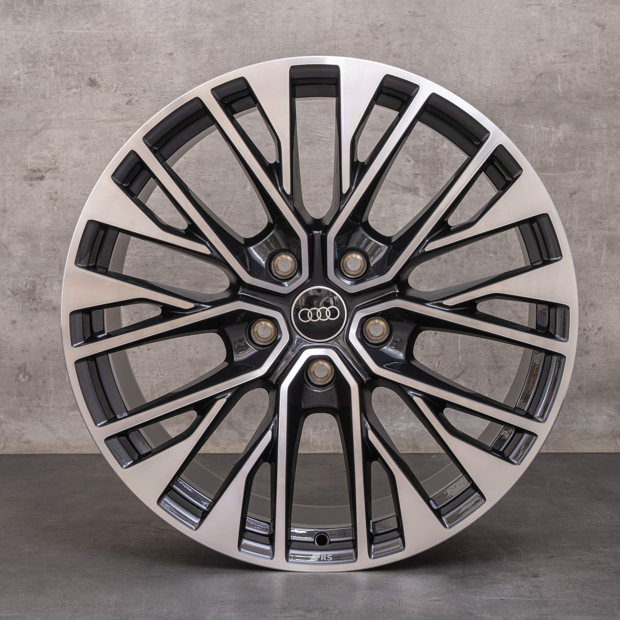 Alkuperäiset Aidot Audi e-tron GT -vanteet 20 tuuman FW 4J3601025CE 4J3601025CF titaani kiillotettu UUSI