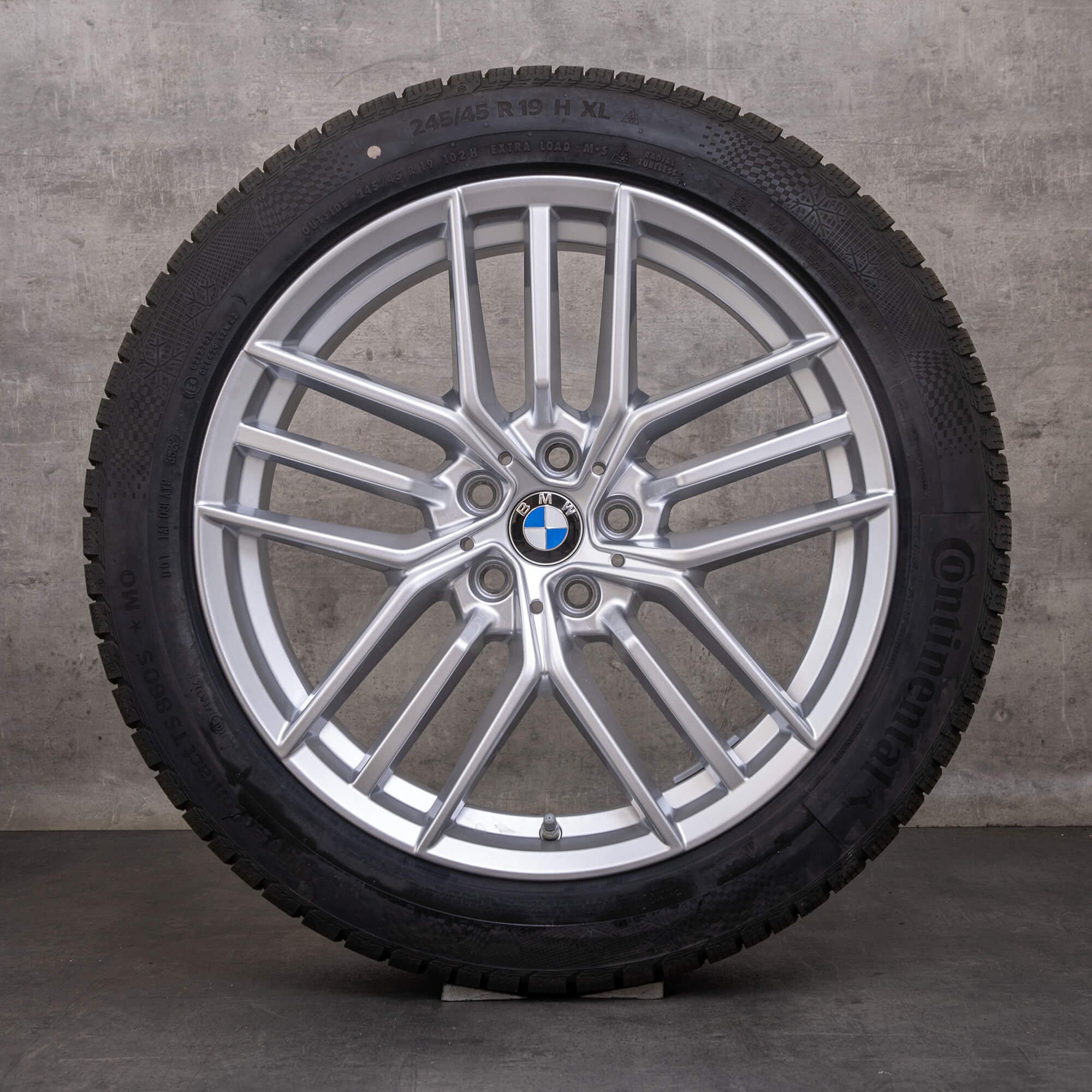 Alkuperäiset BMW 5-sarjan i5 talvirenkaat 19 tuuman G60 G61 vanteet styling 933 5A324D6 hopea kiiltävä