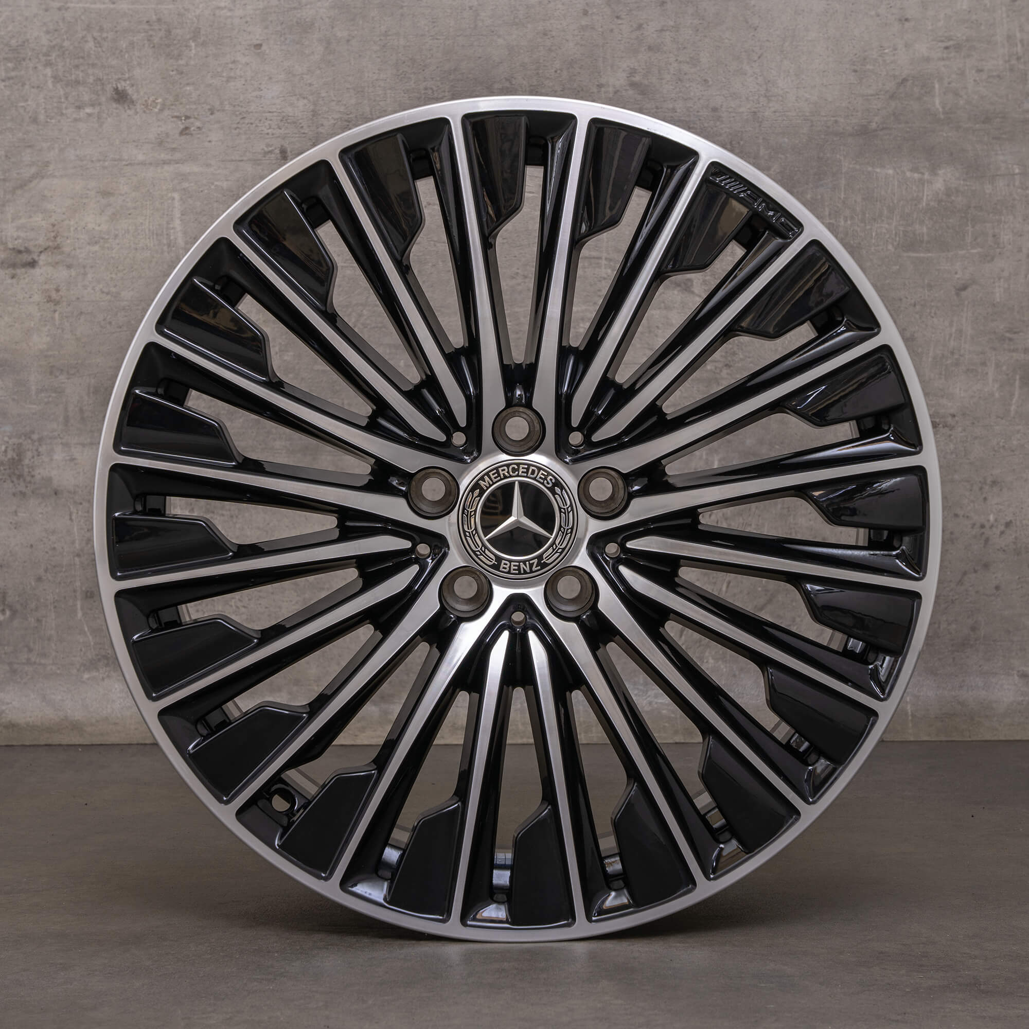 Alkuperäiset Mercedes Benz CLE AMG vanteet 19 tuuman C236 A236 A2364011900 A2364012000 musta kiillotettu.