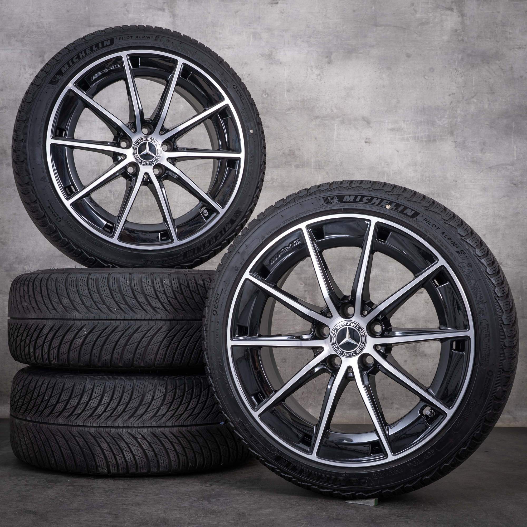 Originální zimní kola Mercedes-Benz Třídy A A35 AMG 4Matic 18 palců W177 V177 disky A1774014300 černé s diamond cutem