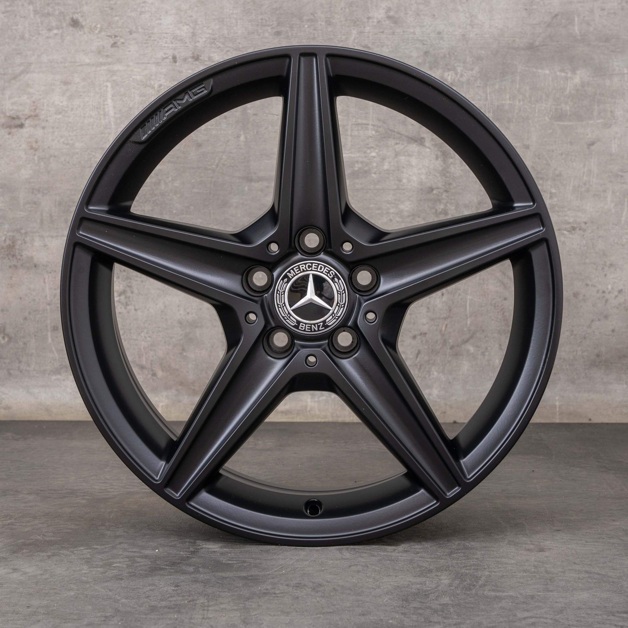 Oryginał Mercedes Benz Klasa C AMG Felgi 18 cali W205 S205 C205 A205 A2054011100 czarny mat