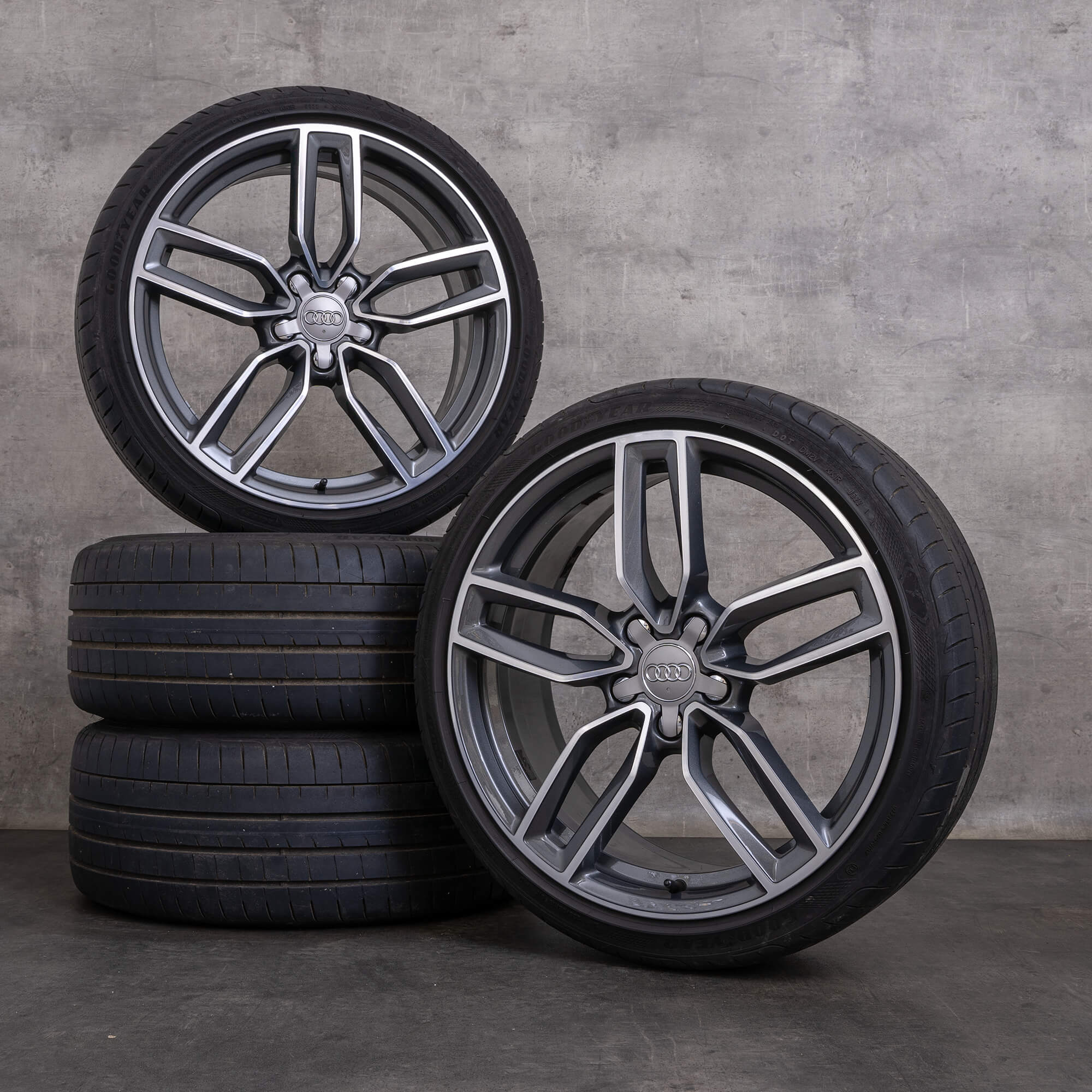 Original letní kola Audi A3 S3 RS3 19palcové ráfky na auto 8V 8V0601025AB černé leštěné