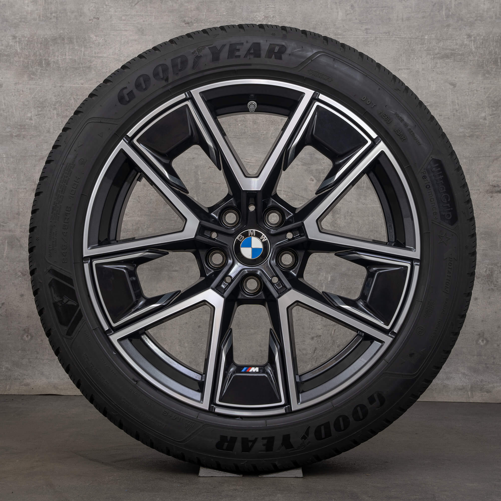 Pneus hiver d'origine BMW Série 4 i4 G26 Gran Coupé 18 pouces jantes 858 8747286