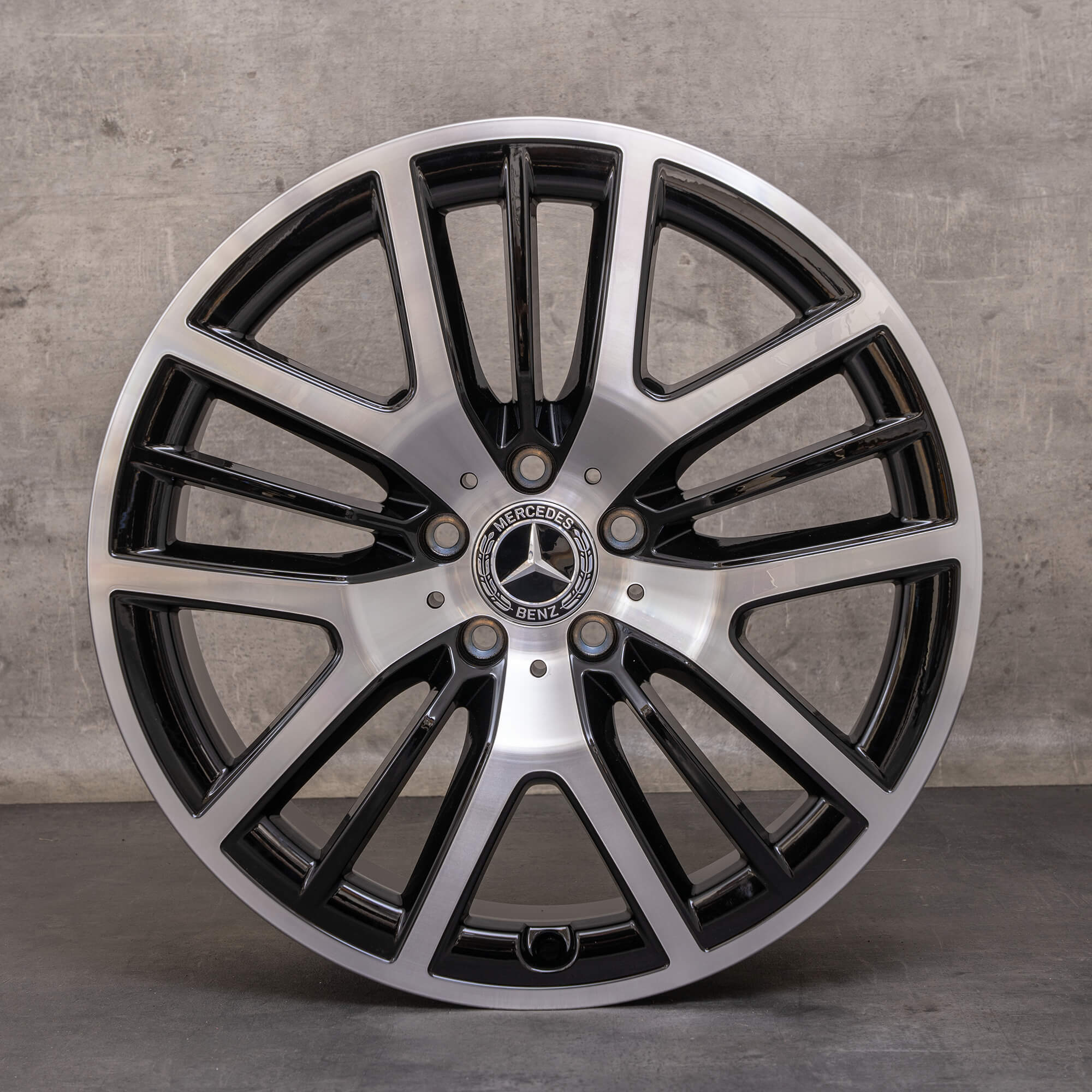 Oryginalne felgi Mercedes Benz CLS 19 cali C257 Coupe A2574013400 A2574013600