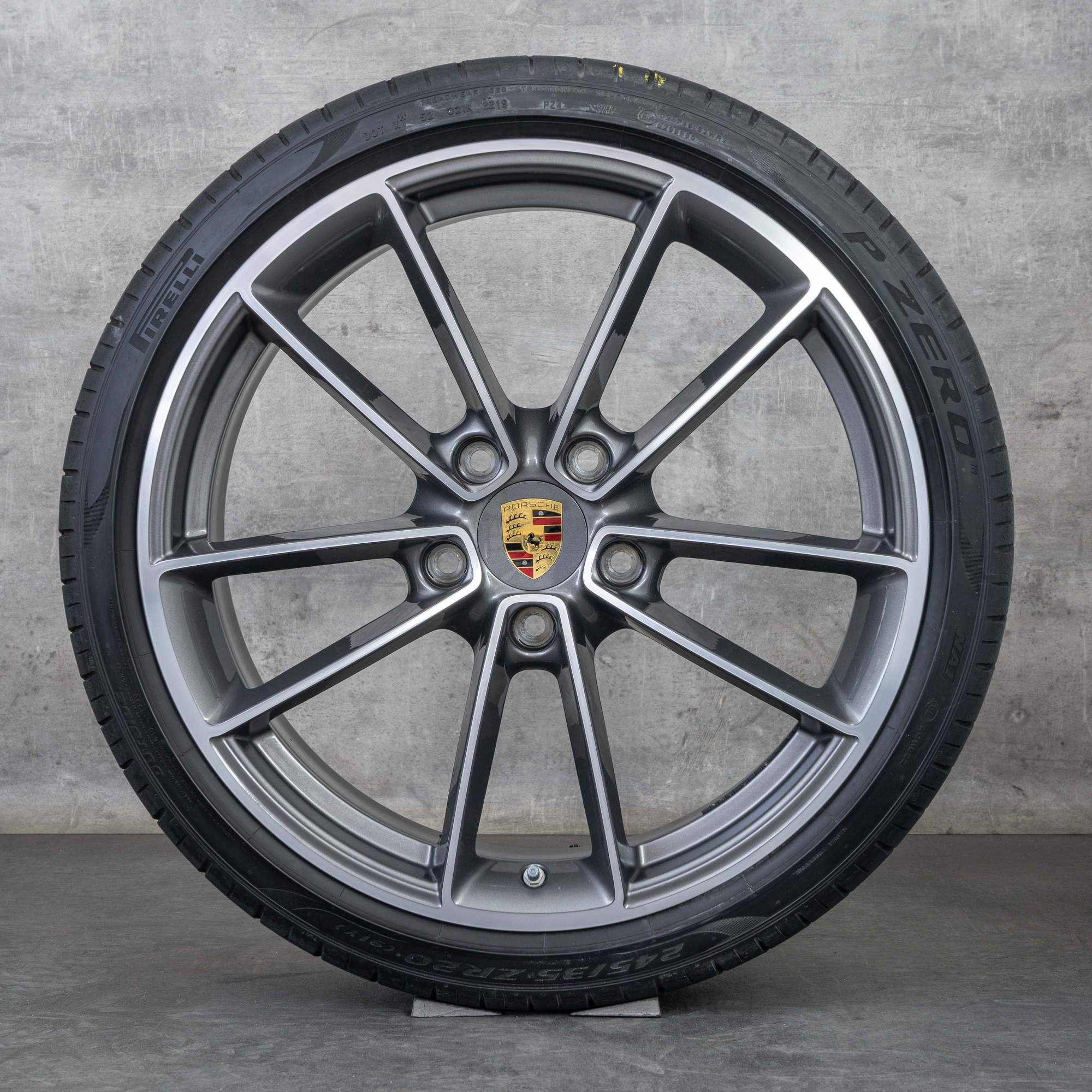 Alkuperäiset Porsche 992 I vanteet 20 21 tuuman kesäpyörät 992044661K Carrera Classic titaani kiillotettu