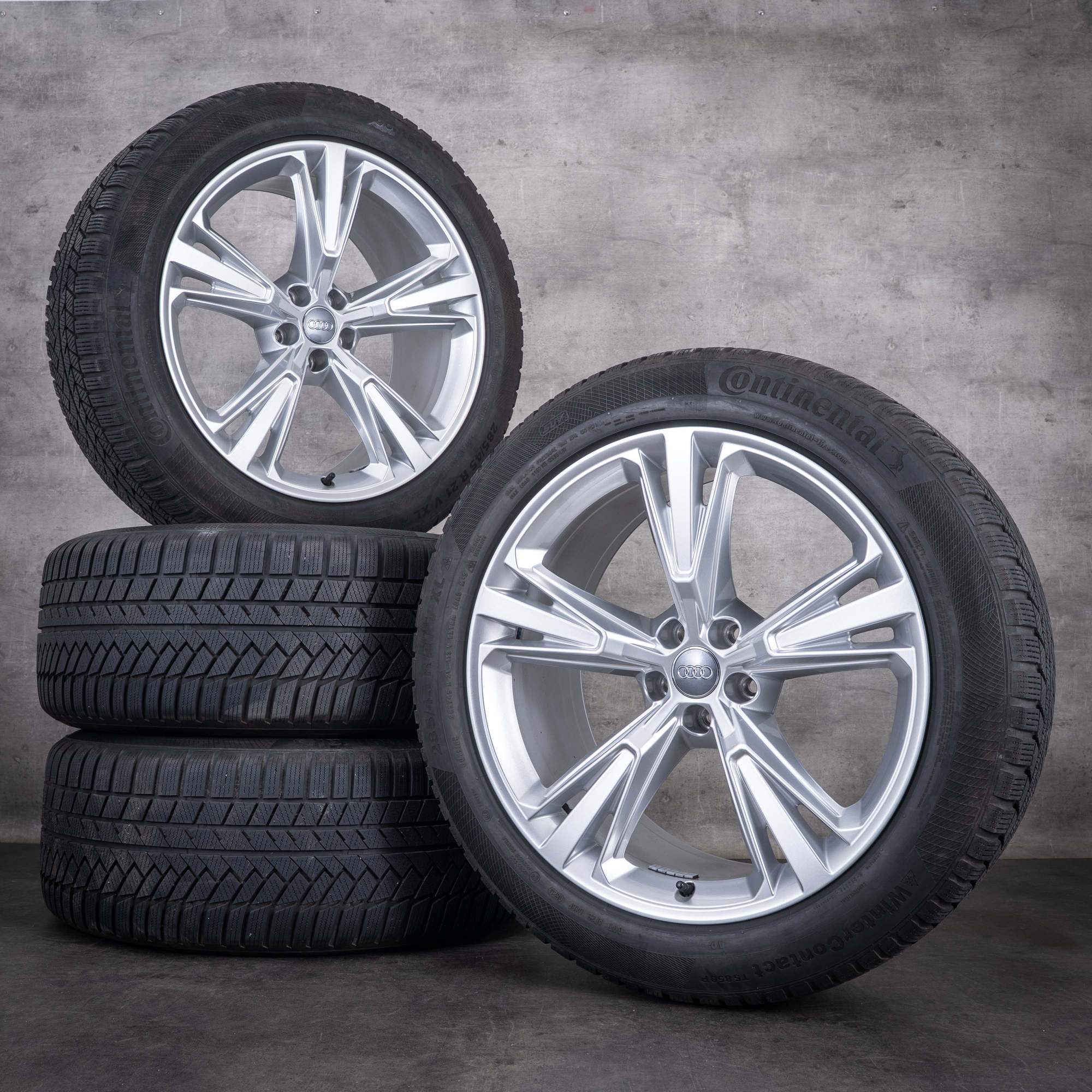 Alkuperäiset Audi Q8 SQ8 -talvirenkaat 21 tuumaa 4M8-vanteet 4M8601025H hopea