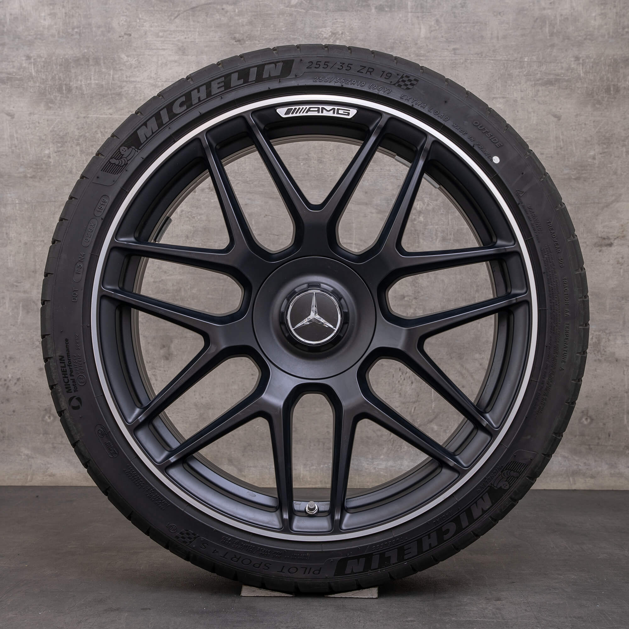 Jantes genuínas Mercedes Benz CLA 45 & S AMG de 19 polegadas C118 X118 jantes verão A1774012400 preto mate brilhante torneado