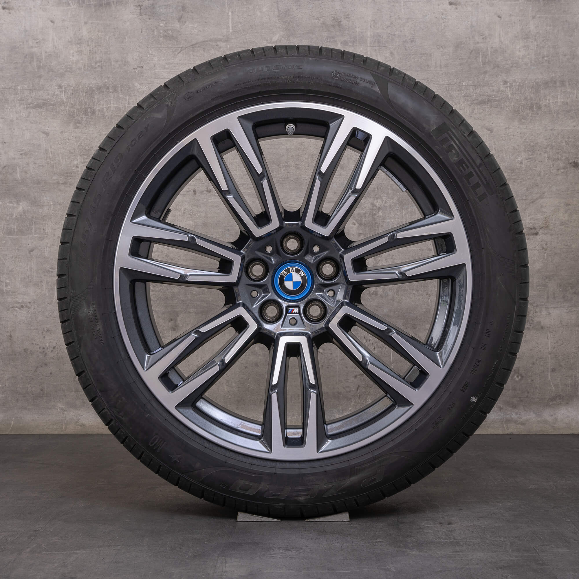 Original BMW serie 5 i5 llantas de invierno 19 pulgadas G60 G61 estilo 935 M 5A324E0 5A324E1 bicolor gris medianoche brillante torneado