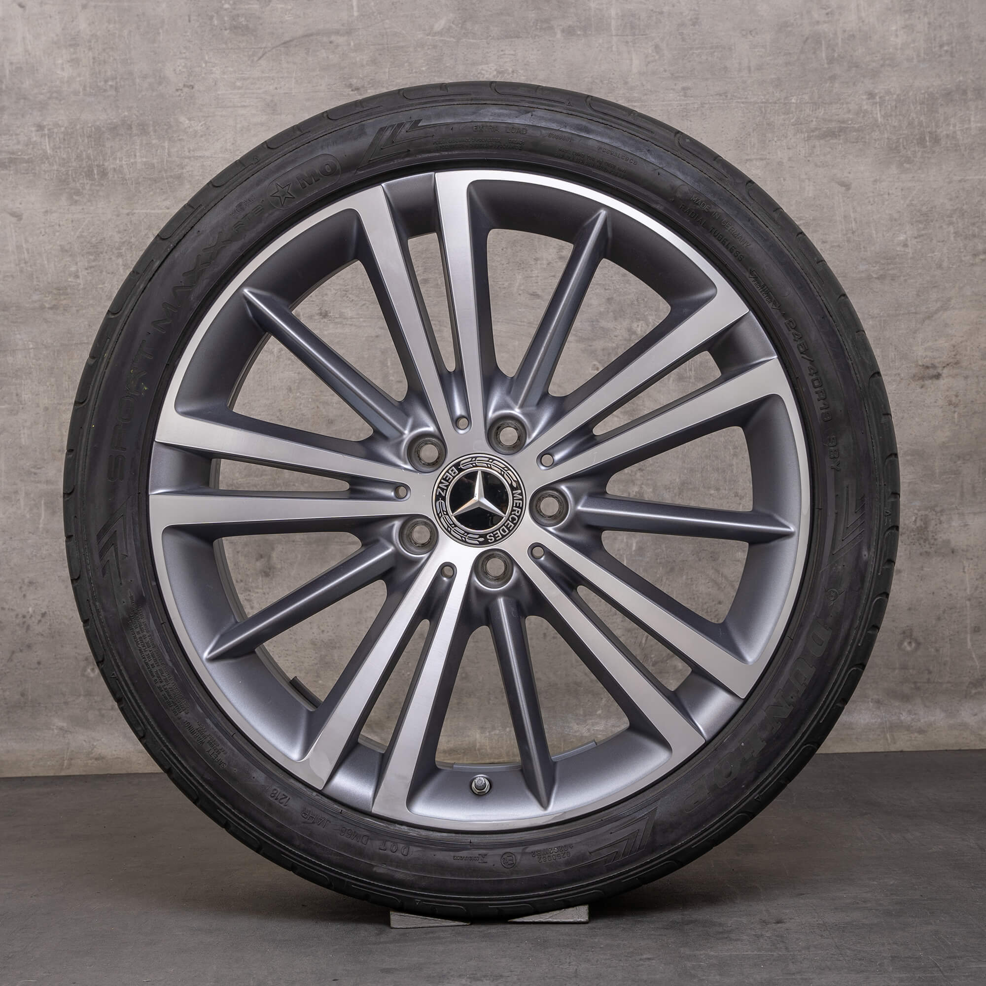 Original Mercedes Benz CLS AMG fälgar 19 tum C257 sommarhjul A2574010400 A2574010300 himalaya grå högblank svarvad