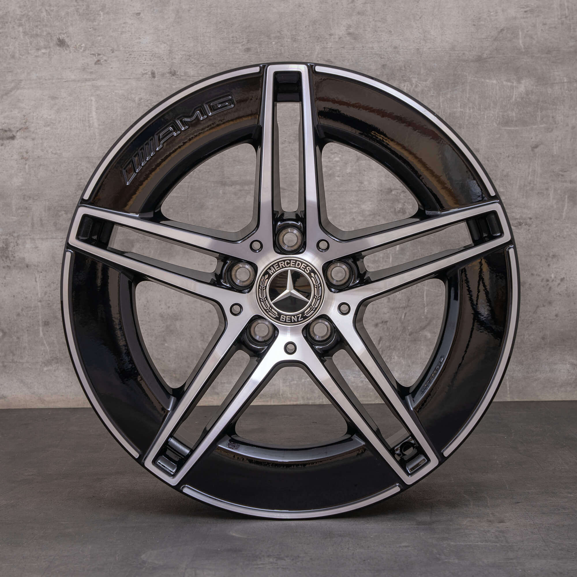 Alkuperäiset Mercedes Benz CLE AMG vanteet 18 tuuman C236 A236 A2364011700 musta kiillotettu UUTUUS