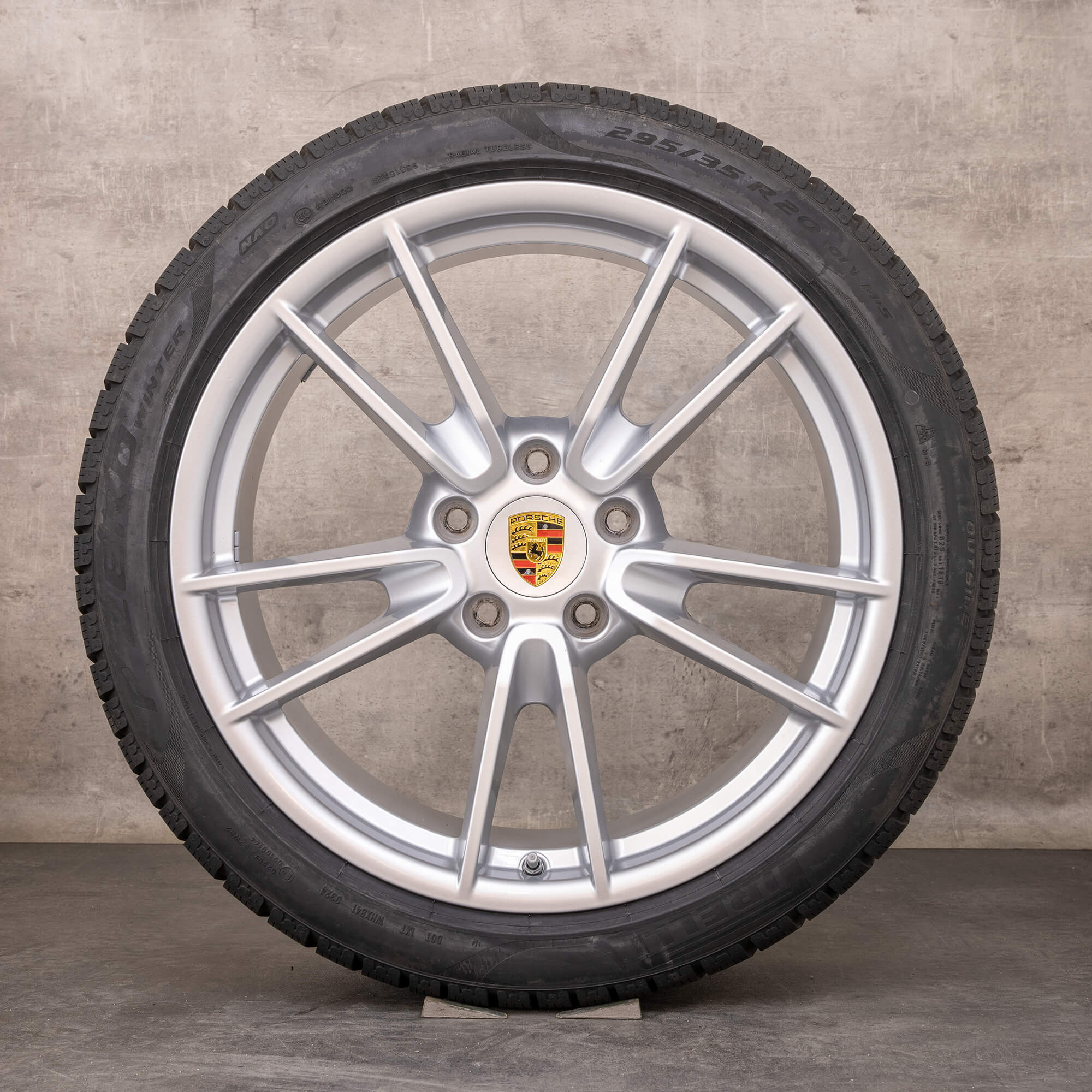 Oryginalne koła zimowe Porsche 911 19 20 cali 992 I Felgi Carrera 992601025 992601025B srebrny połysk