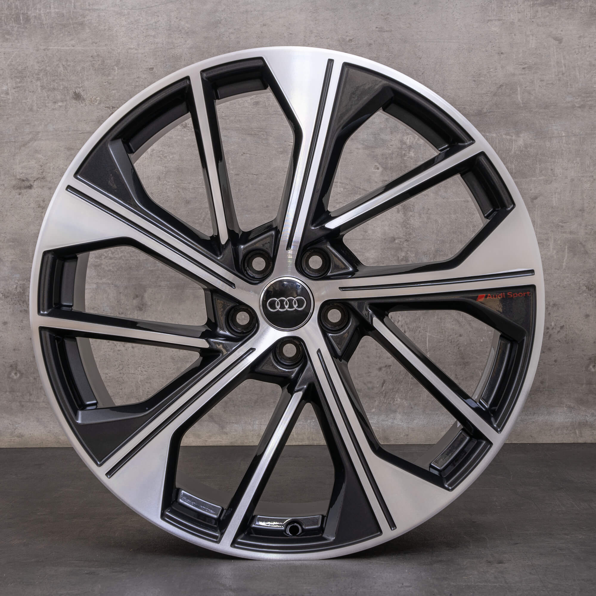 Originale Audi Q5 SQ5 felger 21 tommer FY 80A601025BQ svart blankpusset