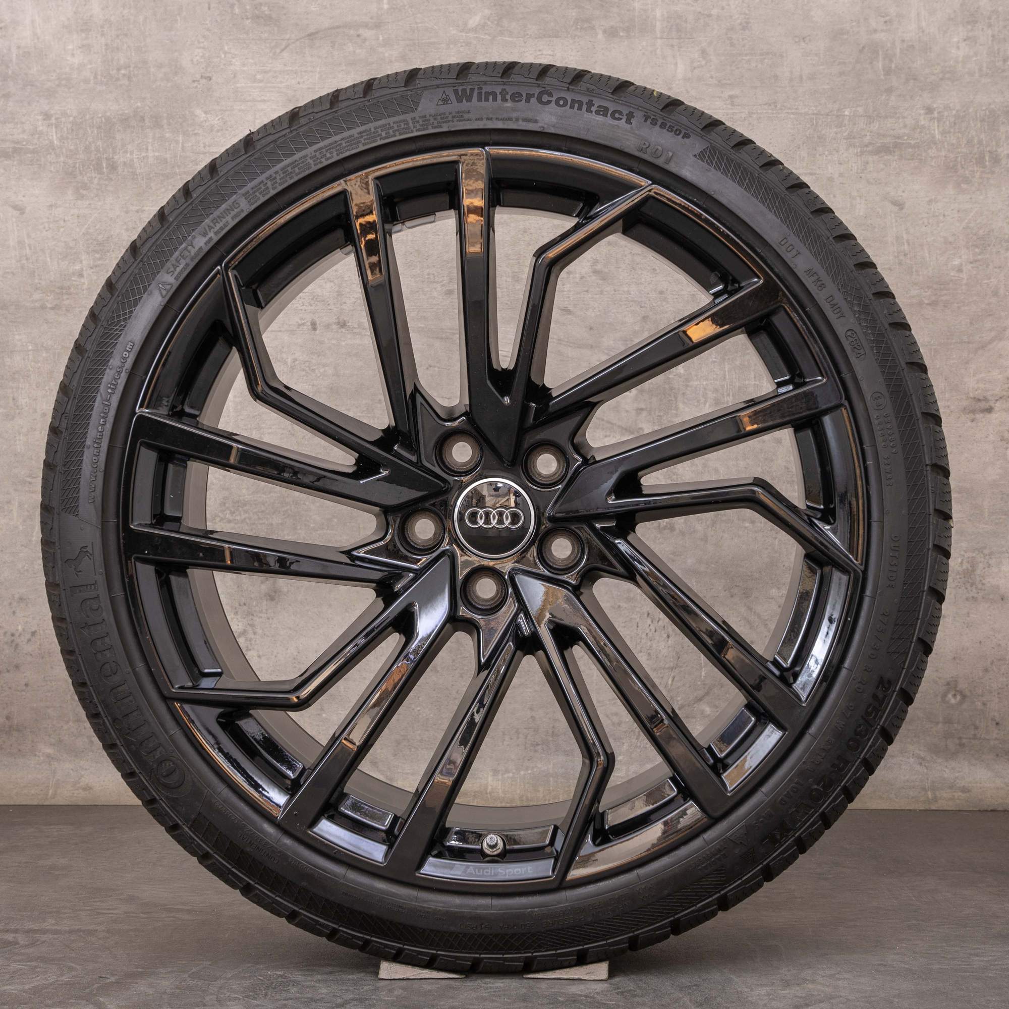 Originale Audi RS4 RS5 vinterhjul 20 tommer B9 8W RS felger 8W0601025FT 5-segment eiker Evo design svart blank