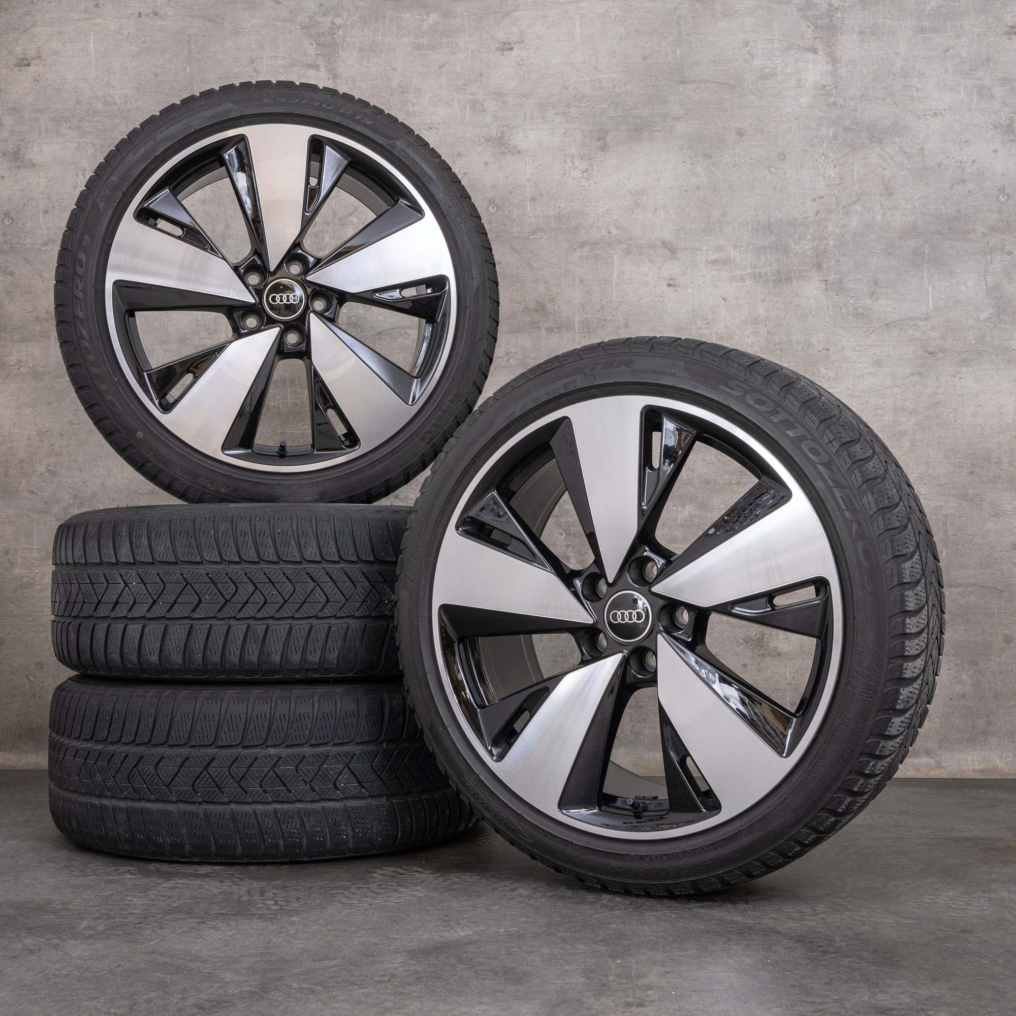 Original Audi A5 S5 Winterräder 19 Zoll B10 Felgen 8B3601025AR schwarz glanzgedreht