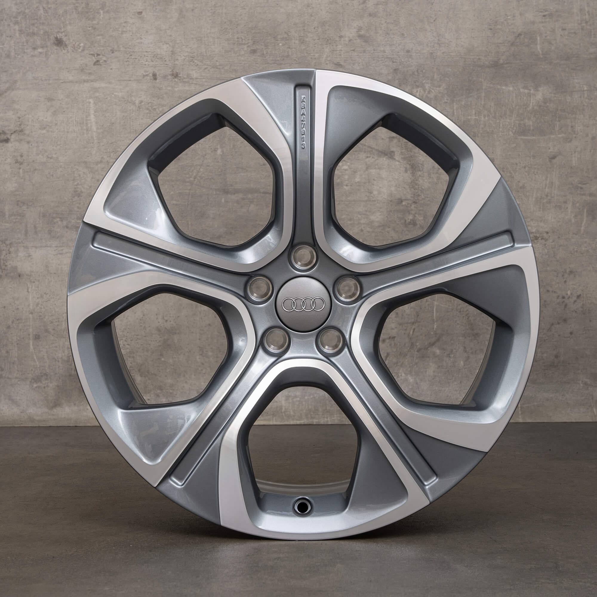 Llantas Audi 18 pulgadas A1 8X de aluminio 8X0071498 7,5 x ET 39,5 NUEVO