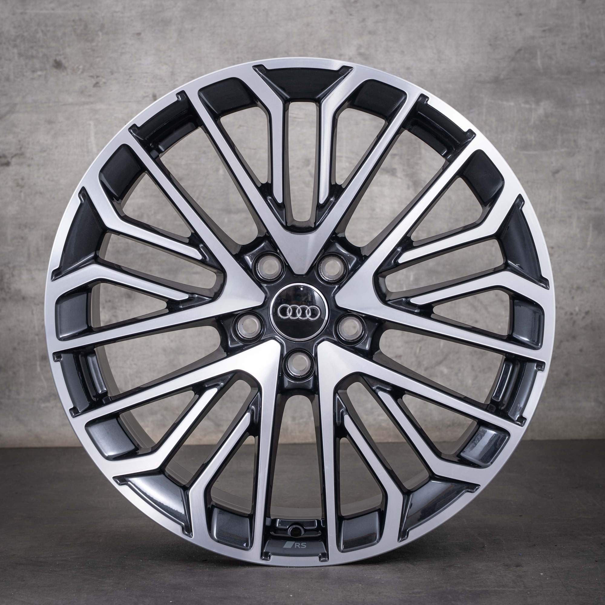 OEM Audi A3 S3 RS3 19inch rims 8V 8Y 8Y0601025DC Granite Gray diamond cut