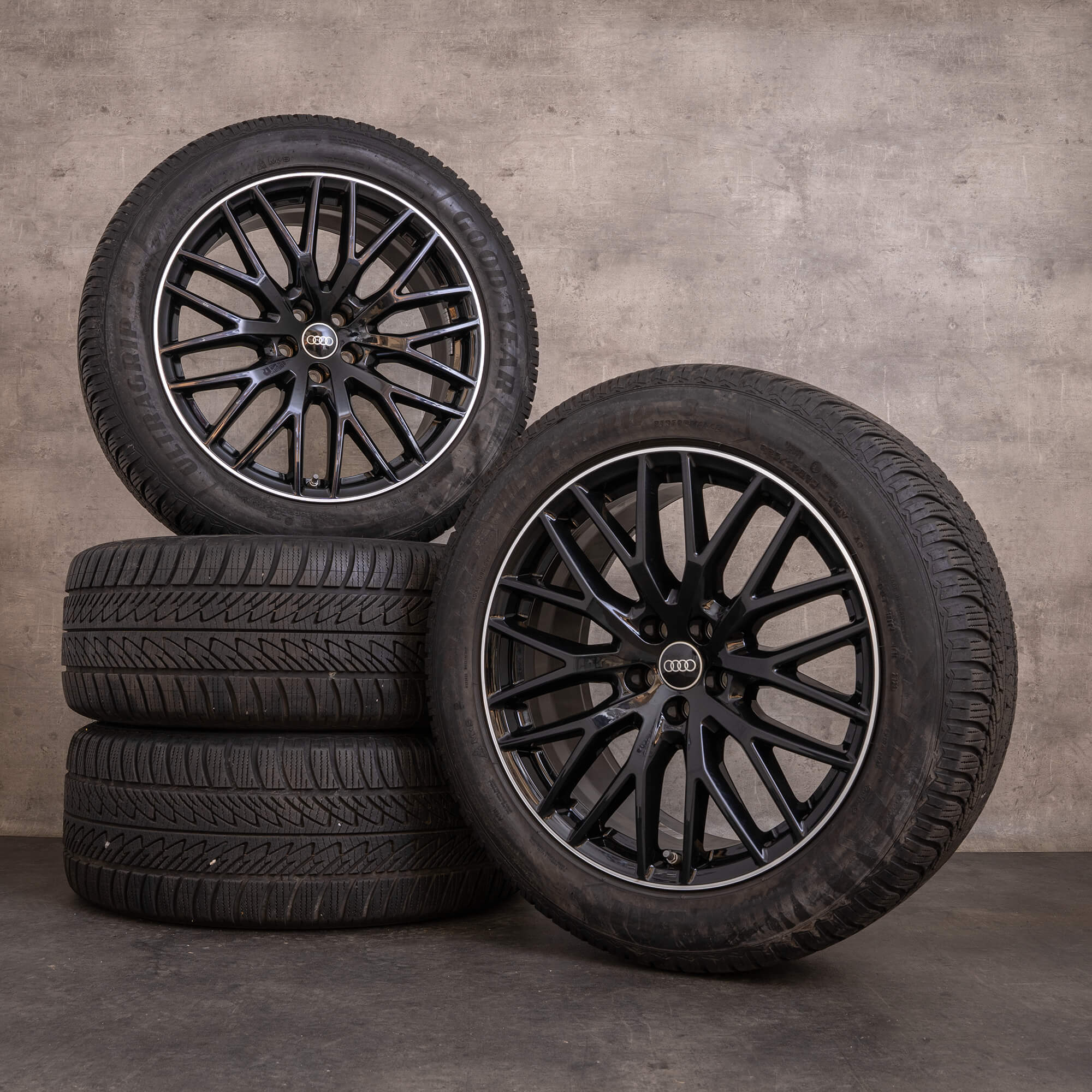 Oryginalne felgi Audi Q7 SQ7 20 cali 4M – opony letnie 4M0601025BJ czarne z efektem diamond cut NOWE
