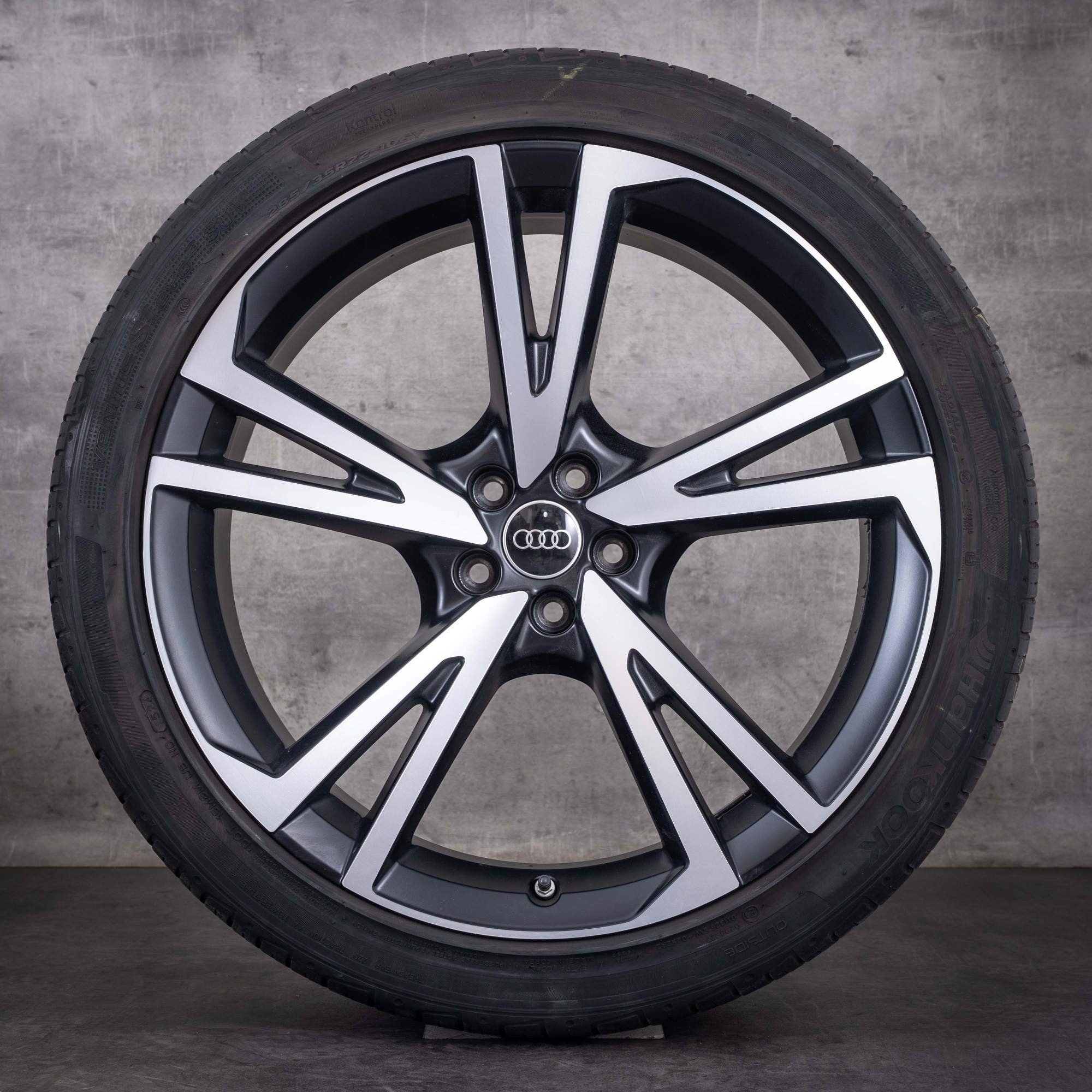 OEM Audi Q7 SQ7 22inch 4M summer wheels Falx Design 4M0601025BT aluminum rims matte black diamond cut finish