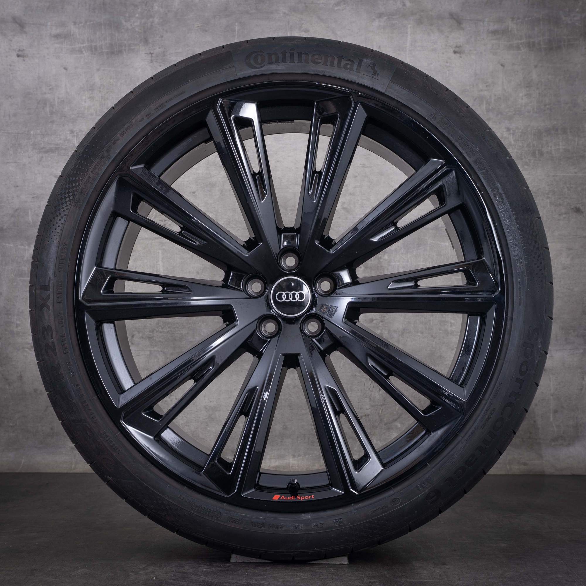 Original Audi Q8 SQ8 Felgen 23 Zoll 4M8 Sommerräder Trapezoid 4M8601025R schwarz glanz