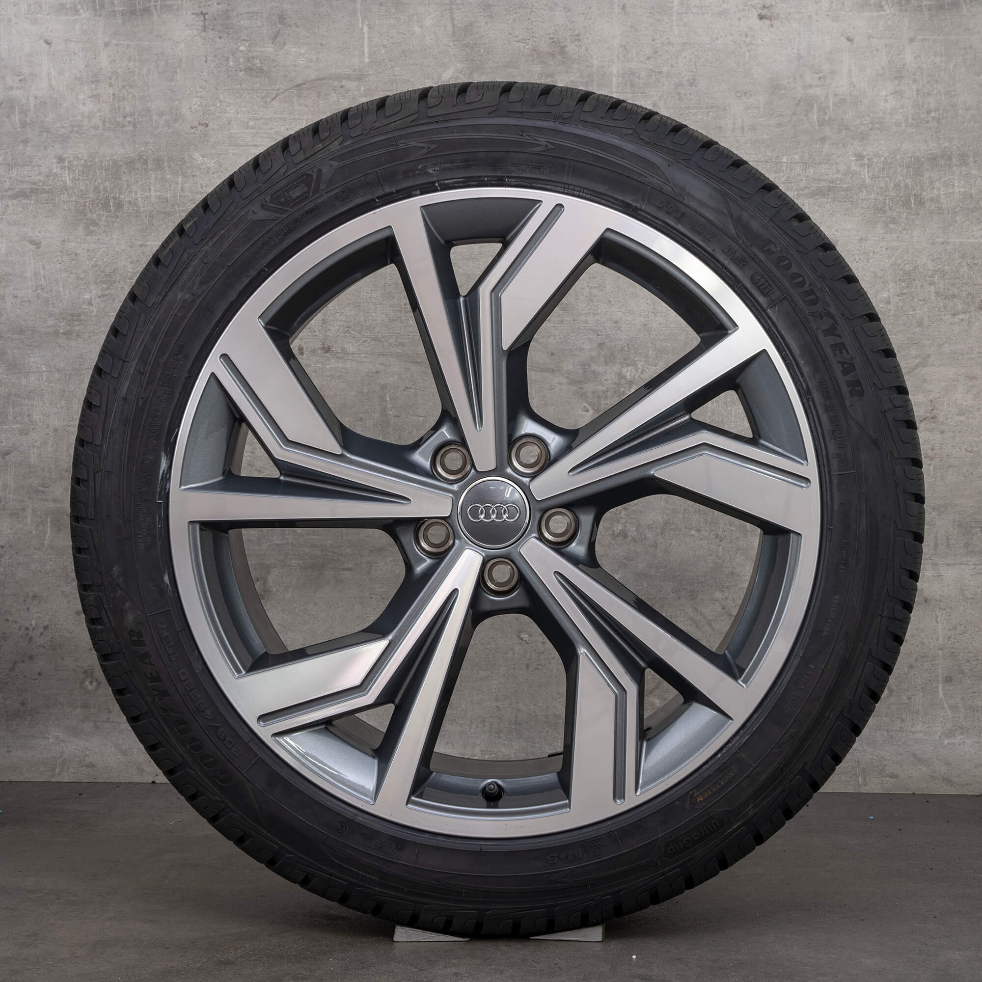 Audi 20 palcové ráfky Q4 e-tron Sportback hliníkové zimní pneumatiky kola