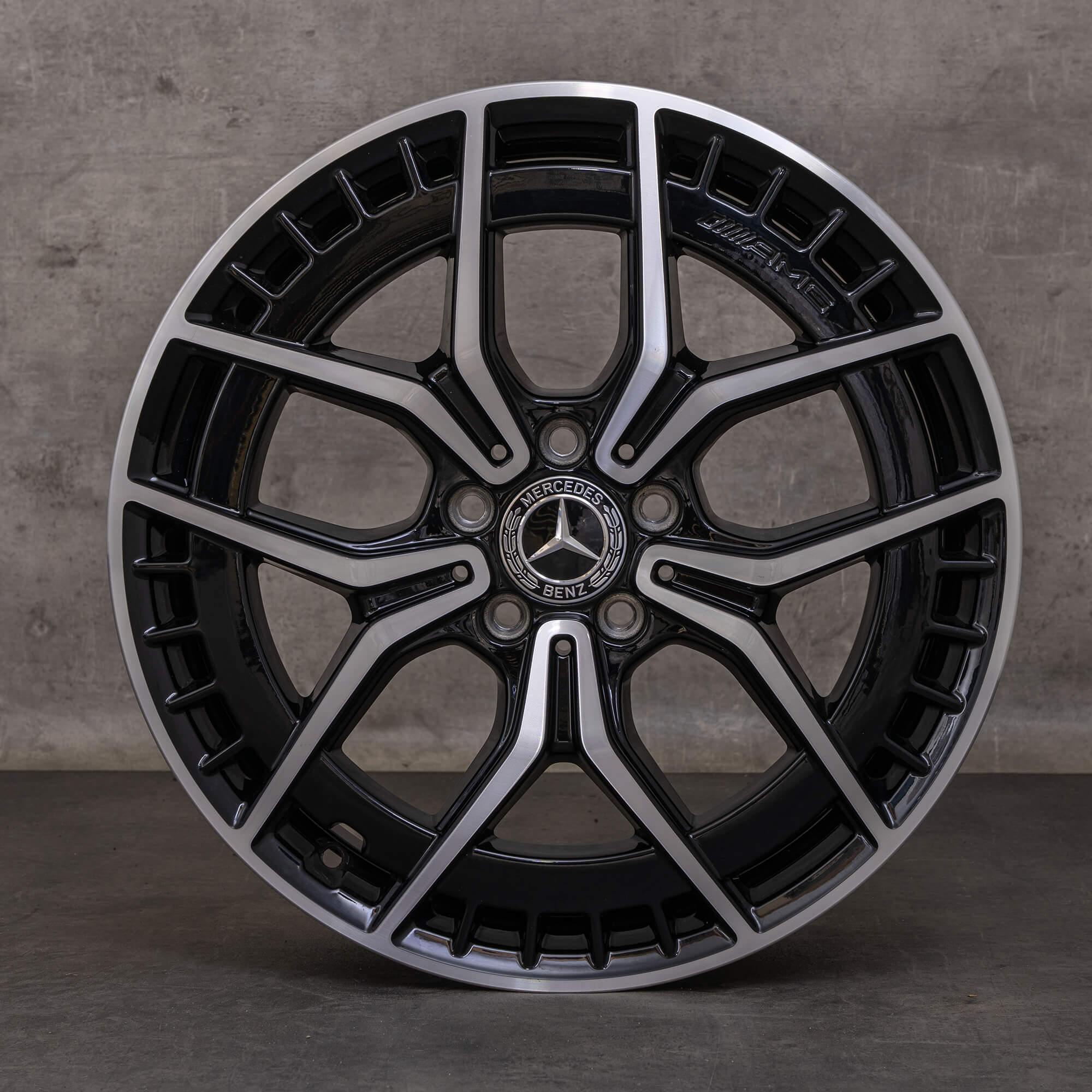 Original Mercedes Benz EQA EQB AMG Winterräder 19 Zoll H243 X243 Felgen A2434010500 schwarz glanzgedreht