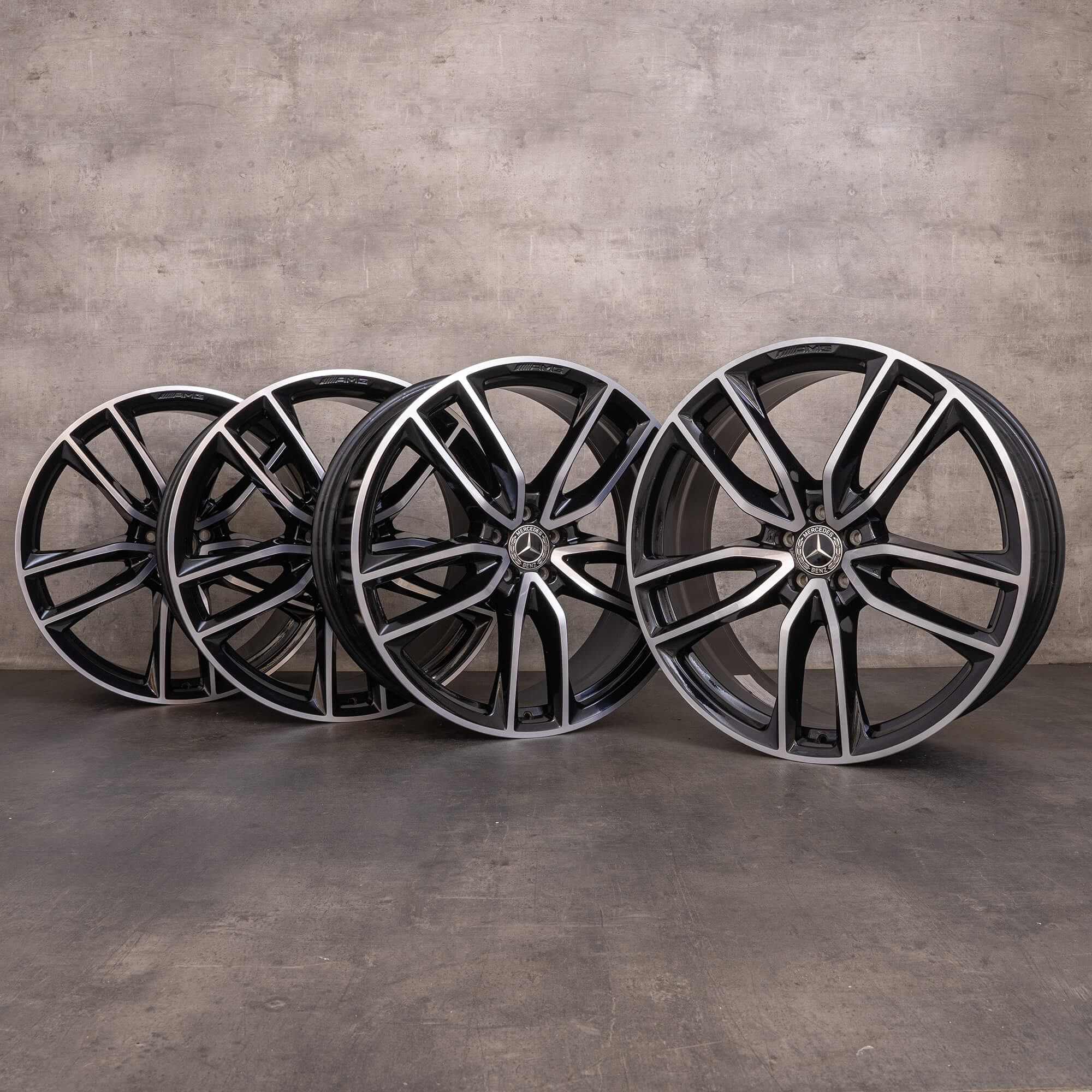 Orijinal Mercedes Benz GL GLS AMG jantlar 23 inç X167 A1674017700 A1674017800 siyah parlak tornalanmış