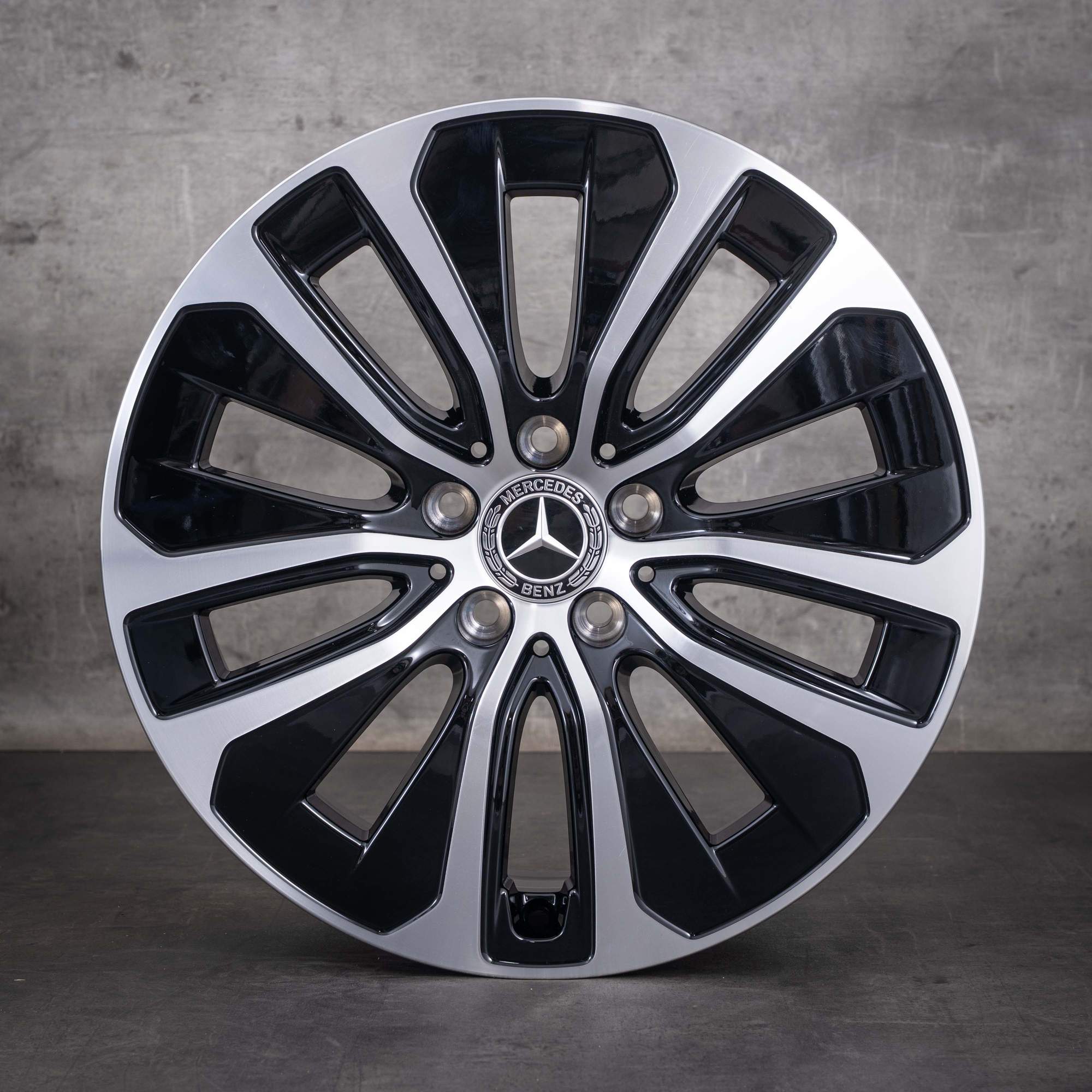 OEM Mercedes-Benz GLC X254 18inch rims A2544015100 Black diamond cut NEW