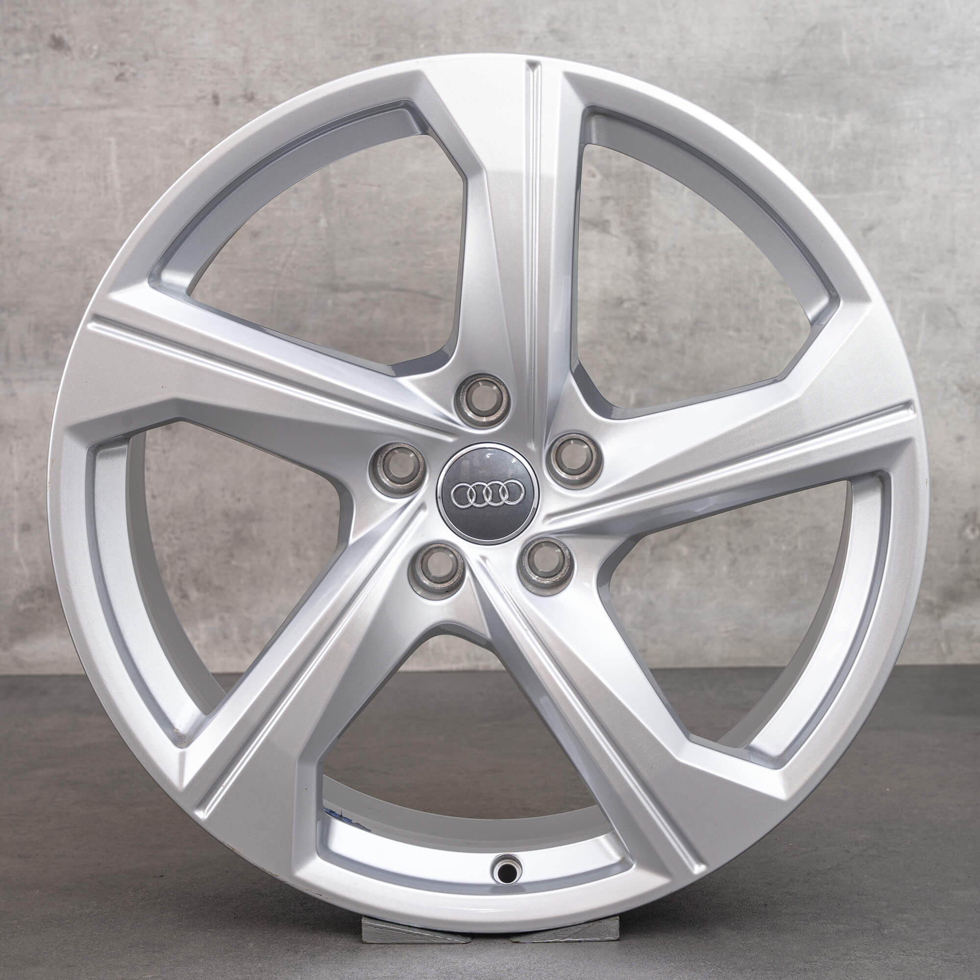 Audi 19 inch rims A6 S6 4K C8 alloy 8.5 x ET40 S line 4K0601025AJ
