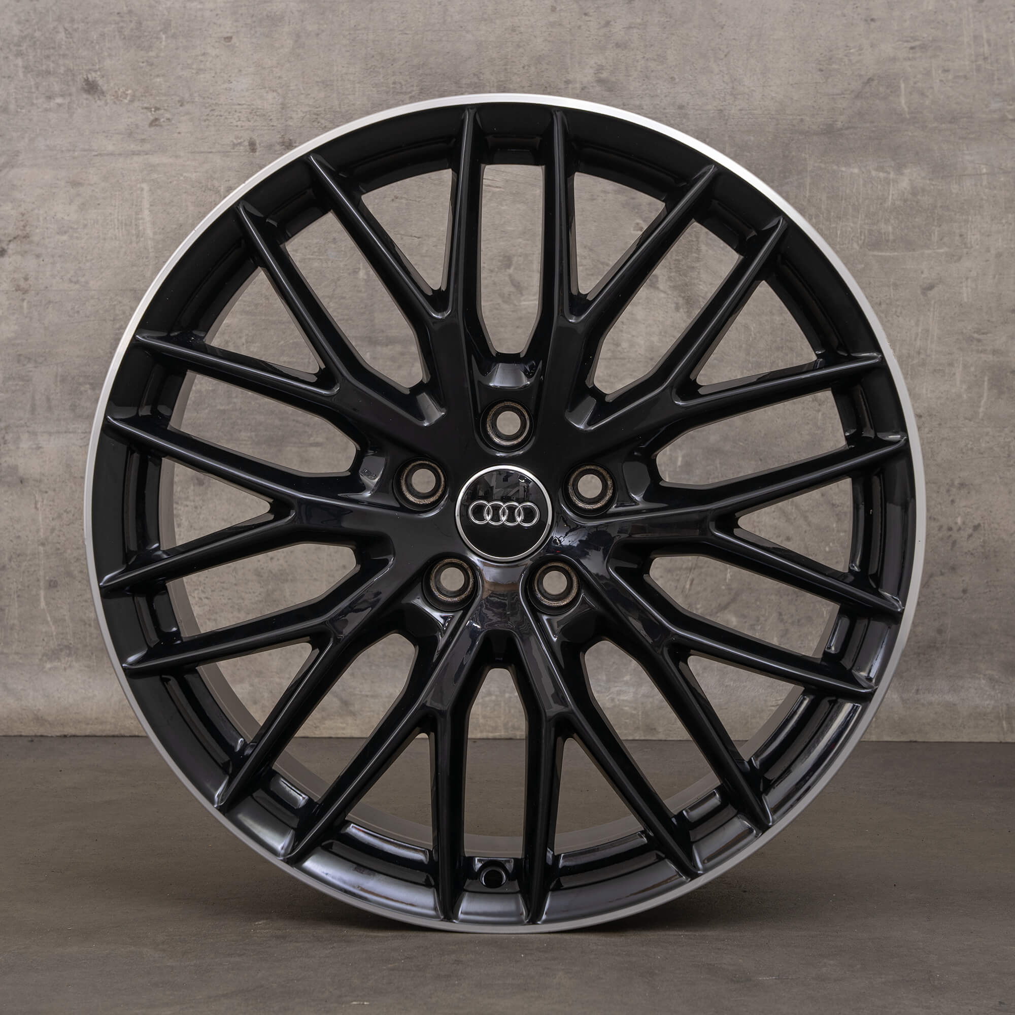 Originele Audi Q2 SQ2 GA 19 inch velgen 81A601025AB aluminium zwart