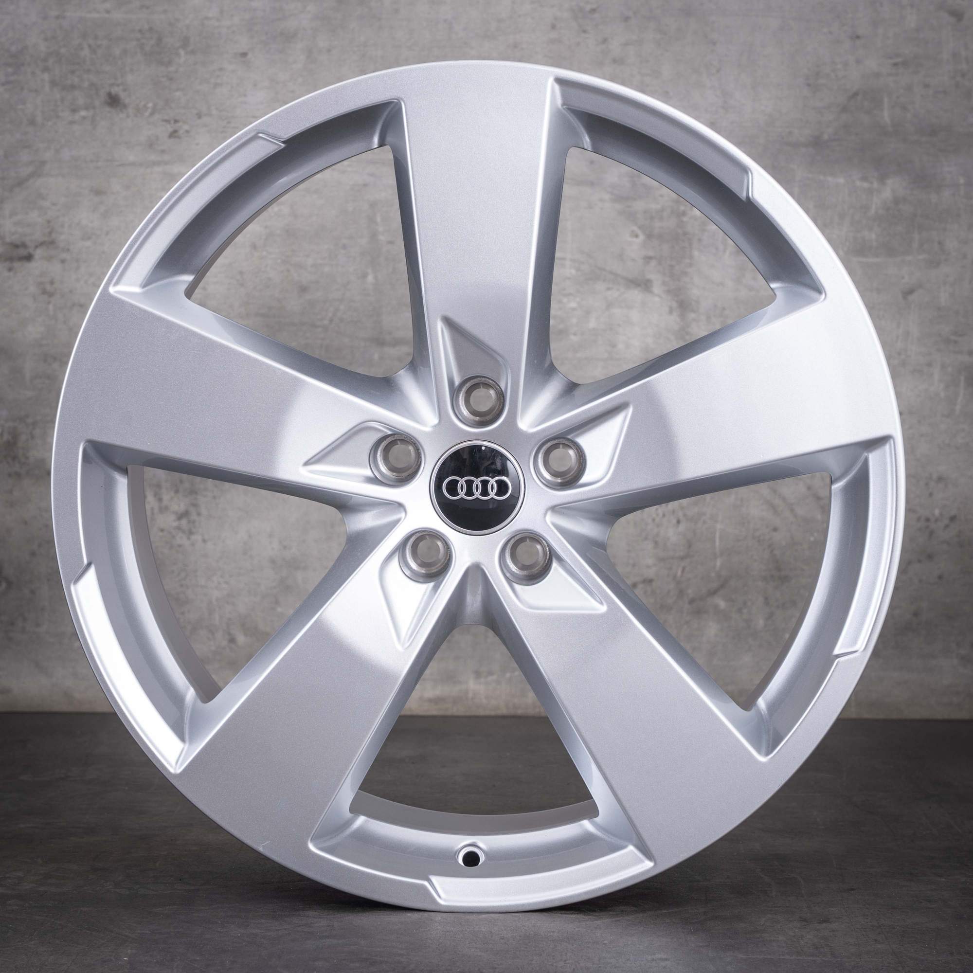 Cerchi originali Audi A6 S6 da 20 pollici 4K C8 4K0601025K argento lucido NUOVI
