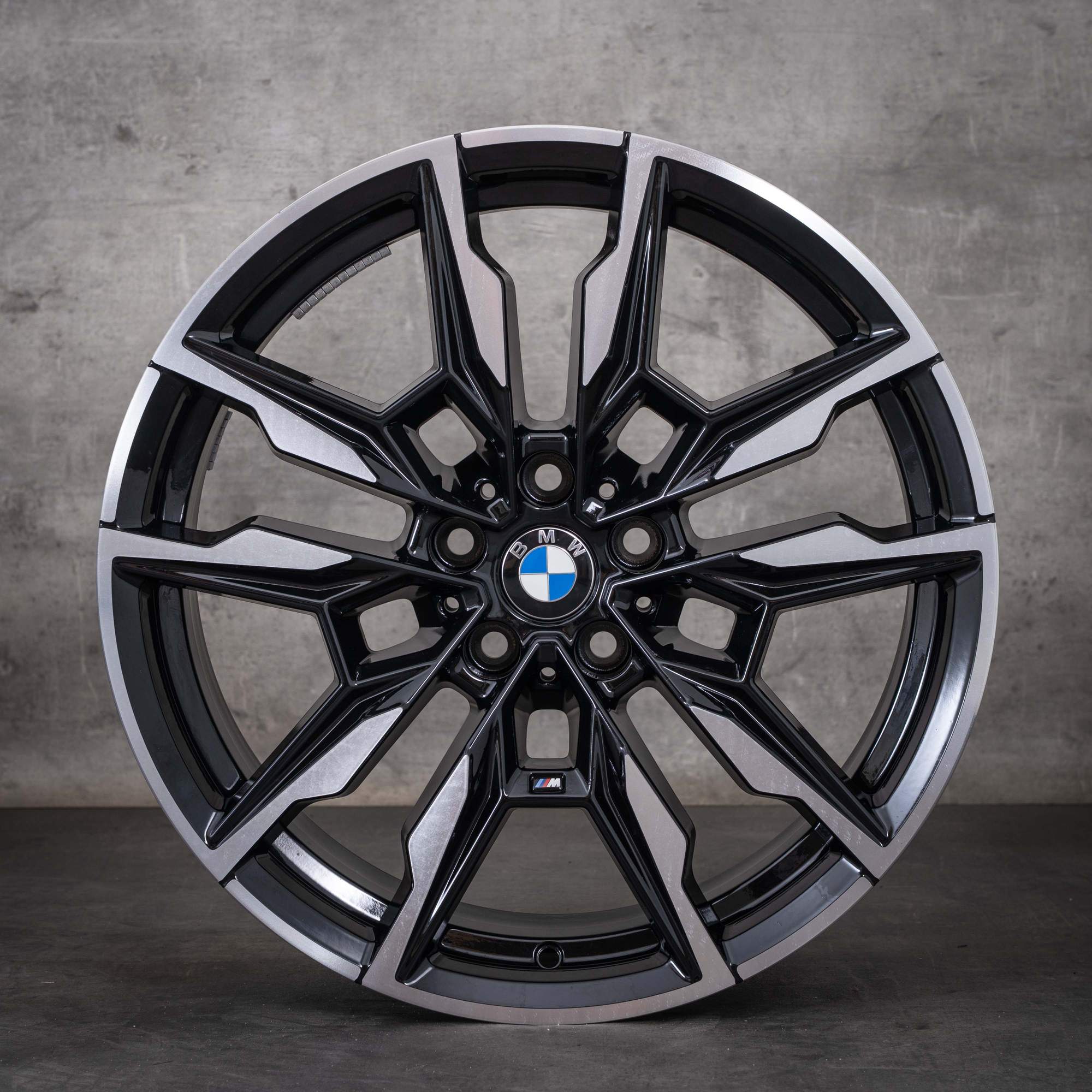 OEM BMW 4 Series i4 19-inch G26 Gran Coupe Styling 861 M 8089227 8089228 Black diamond cut