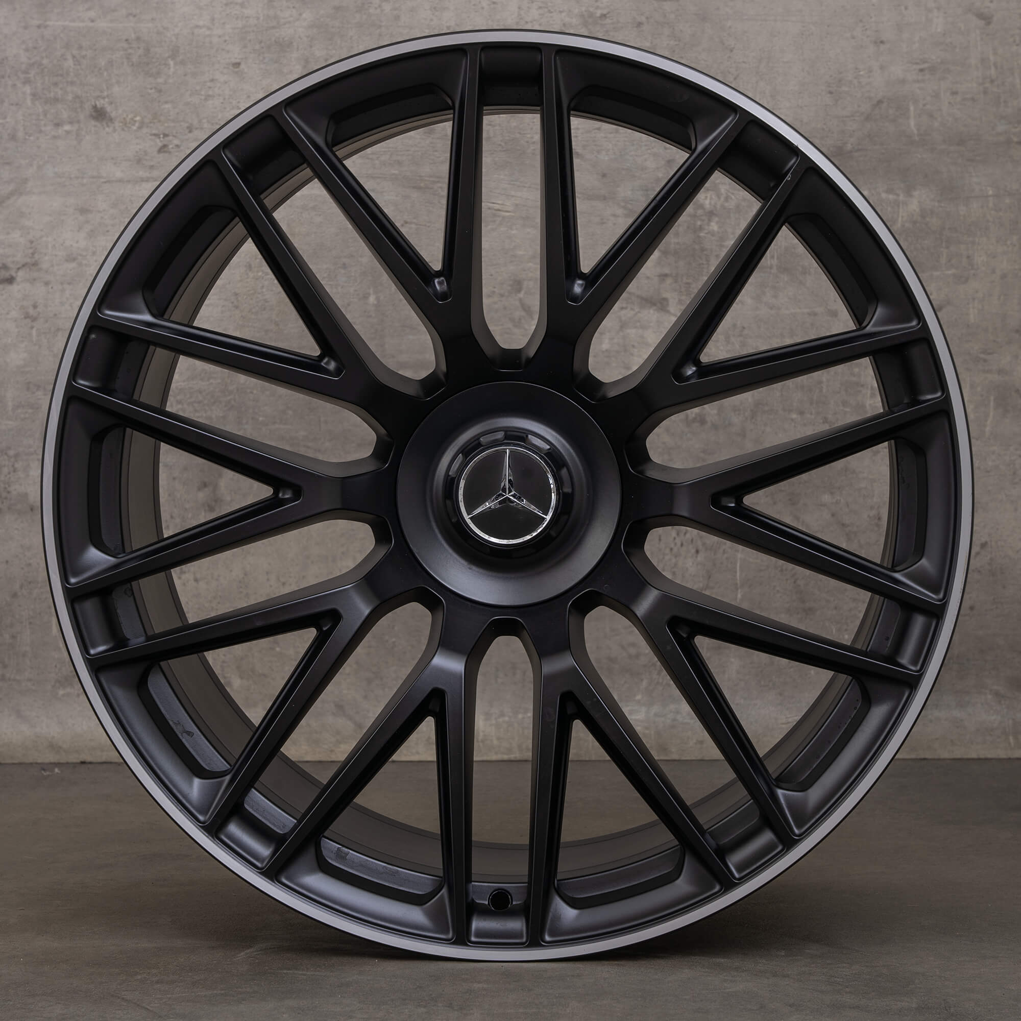 Alkuperäinen AMG Mercedes Benz GT C192 21 tuuman vante A1924012000 musta matta