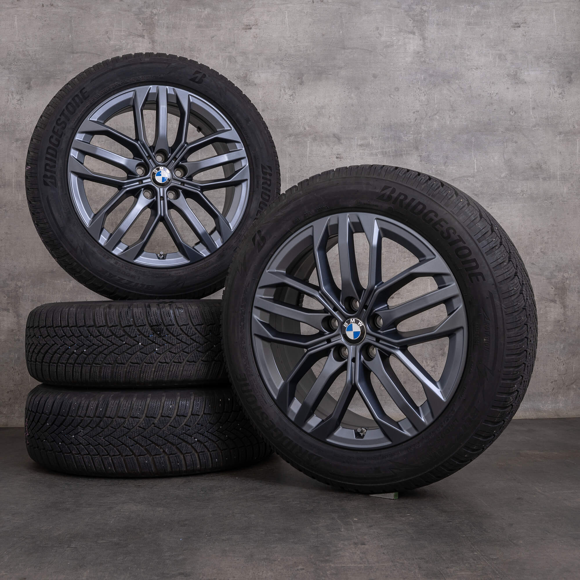 Originale BMW X1 iX1 X2 iX2 vinterdæk med fælge 18 tommer U10 U11 styling 879 6898046 frozen gunmetal grey - sæt med 4 hjul