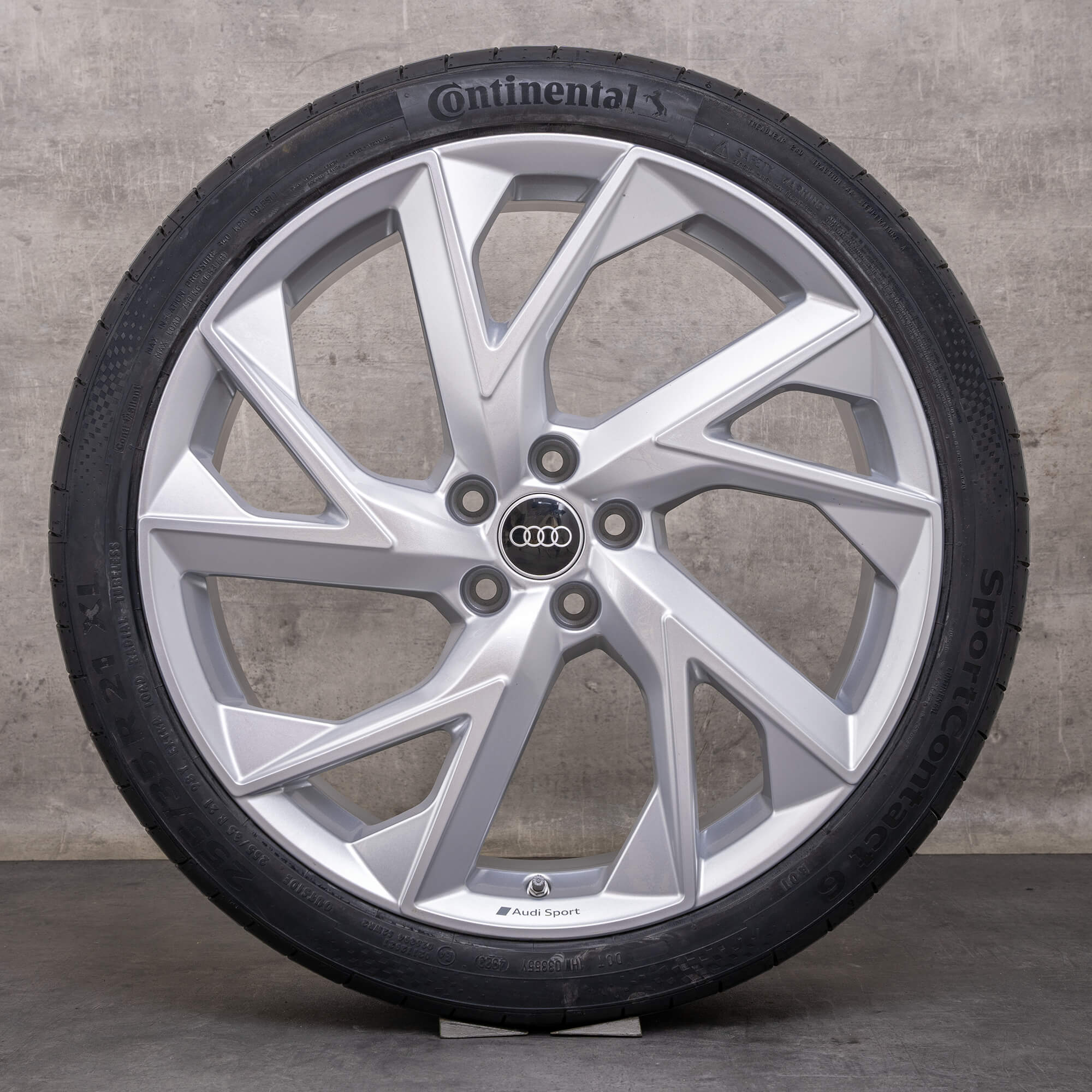 Originele Audi RS Q3 & Sportback velgen 21 inch F3 zomerwielen 83A601025AD Trigon zilver NIEUW
