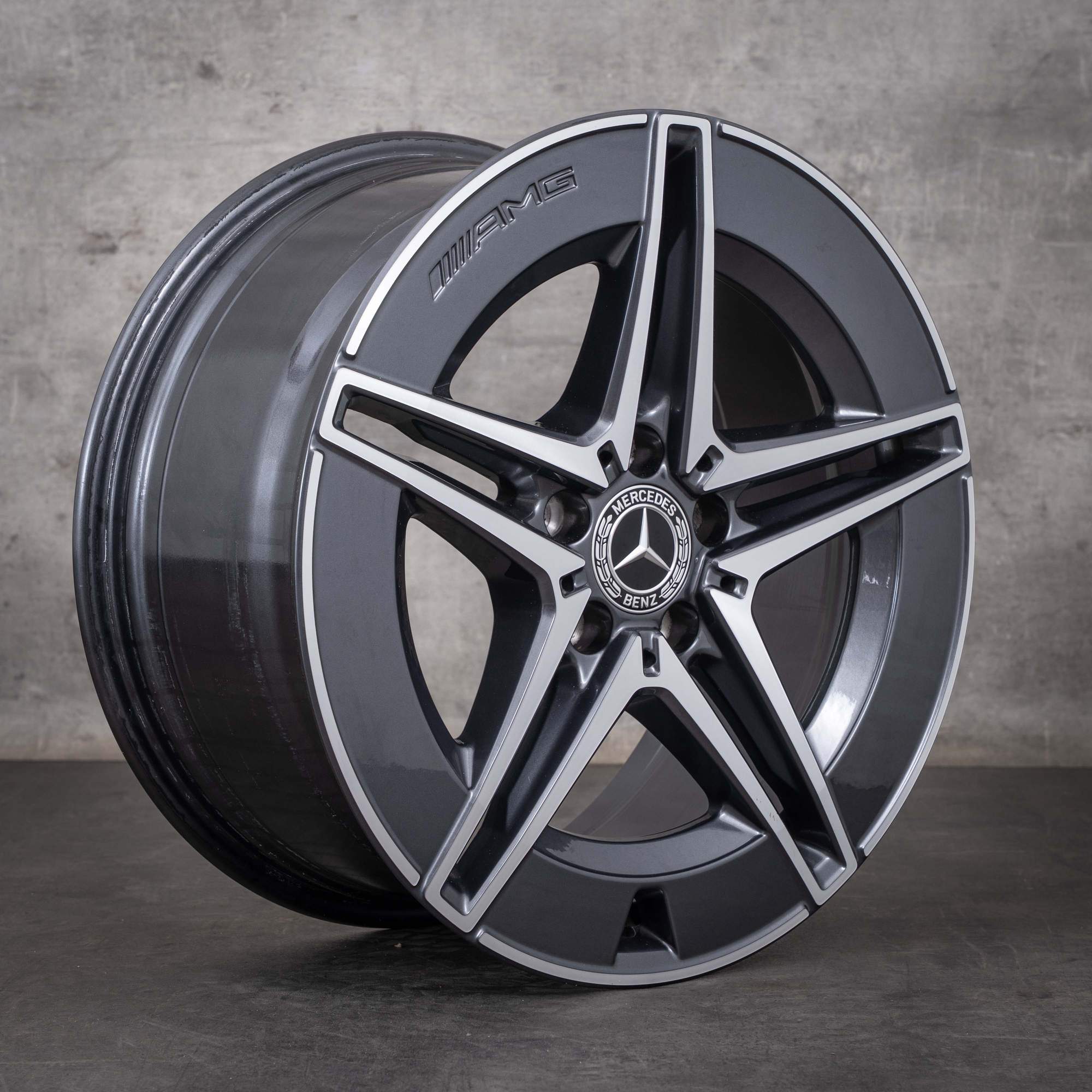 Jante d'origine Mercedes-Benz Classe C 18 pouces W206 S206 A2064011800, gris tantale, diamantée