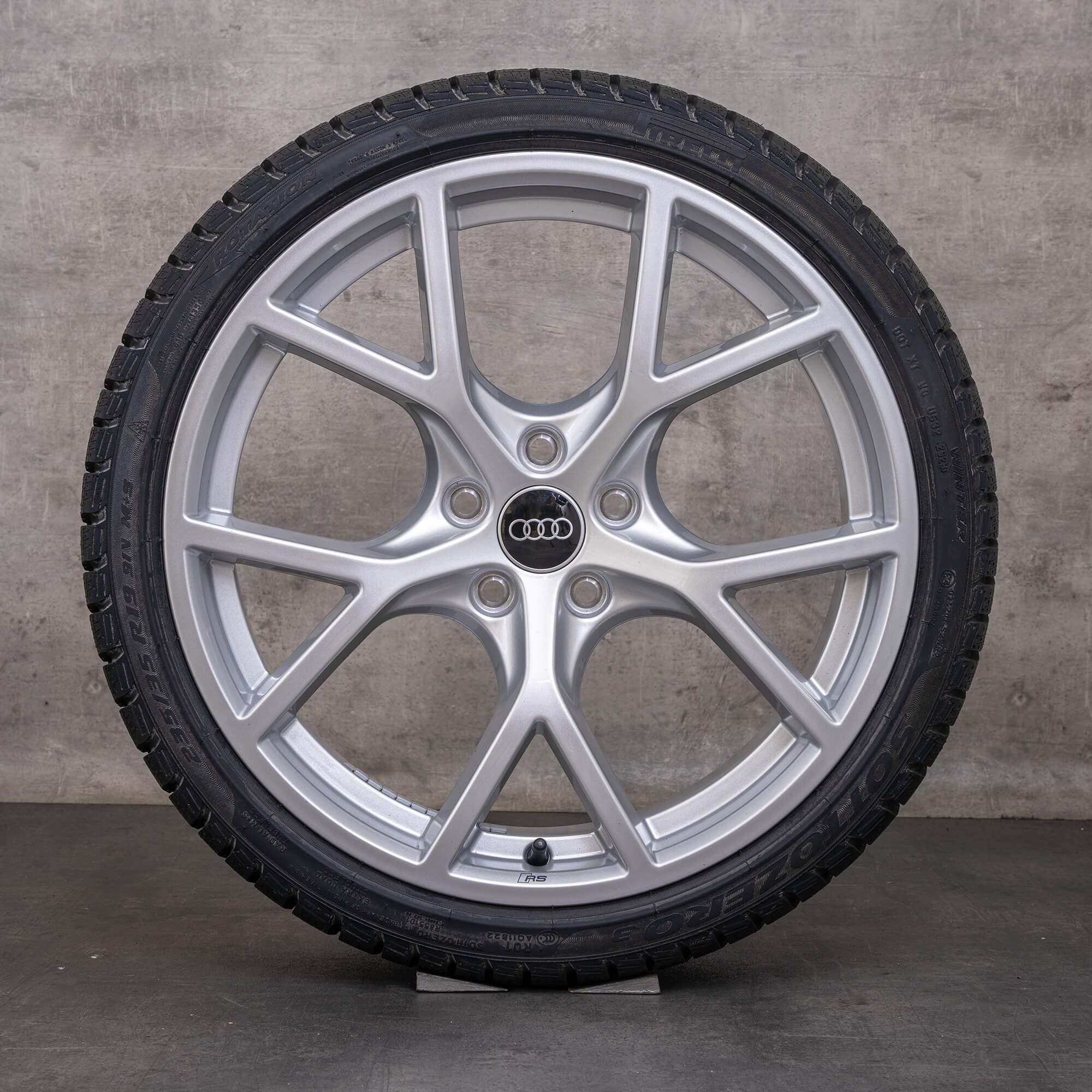Alkuperäiset Audi RS3 talvirenkaat 19 tuuman 8Y RS vanteet 8Y0601025BT 8Y0601025BQ hopea kiiltävä UUSI