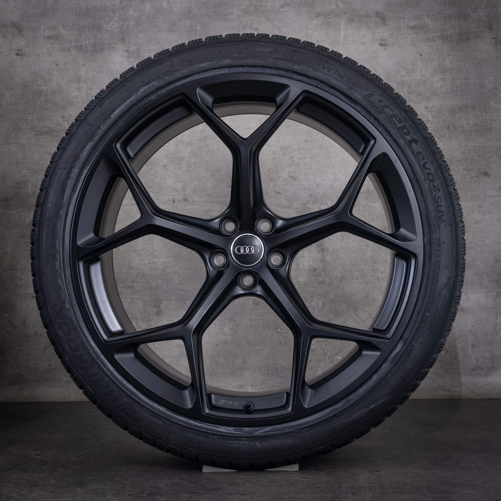 Original Audi RSQ8 Winterräder 23 Zoll 4M8 Felgen Performance 4M8601025CM schwarz matt