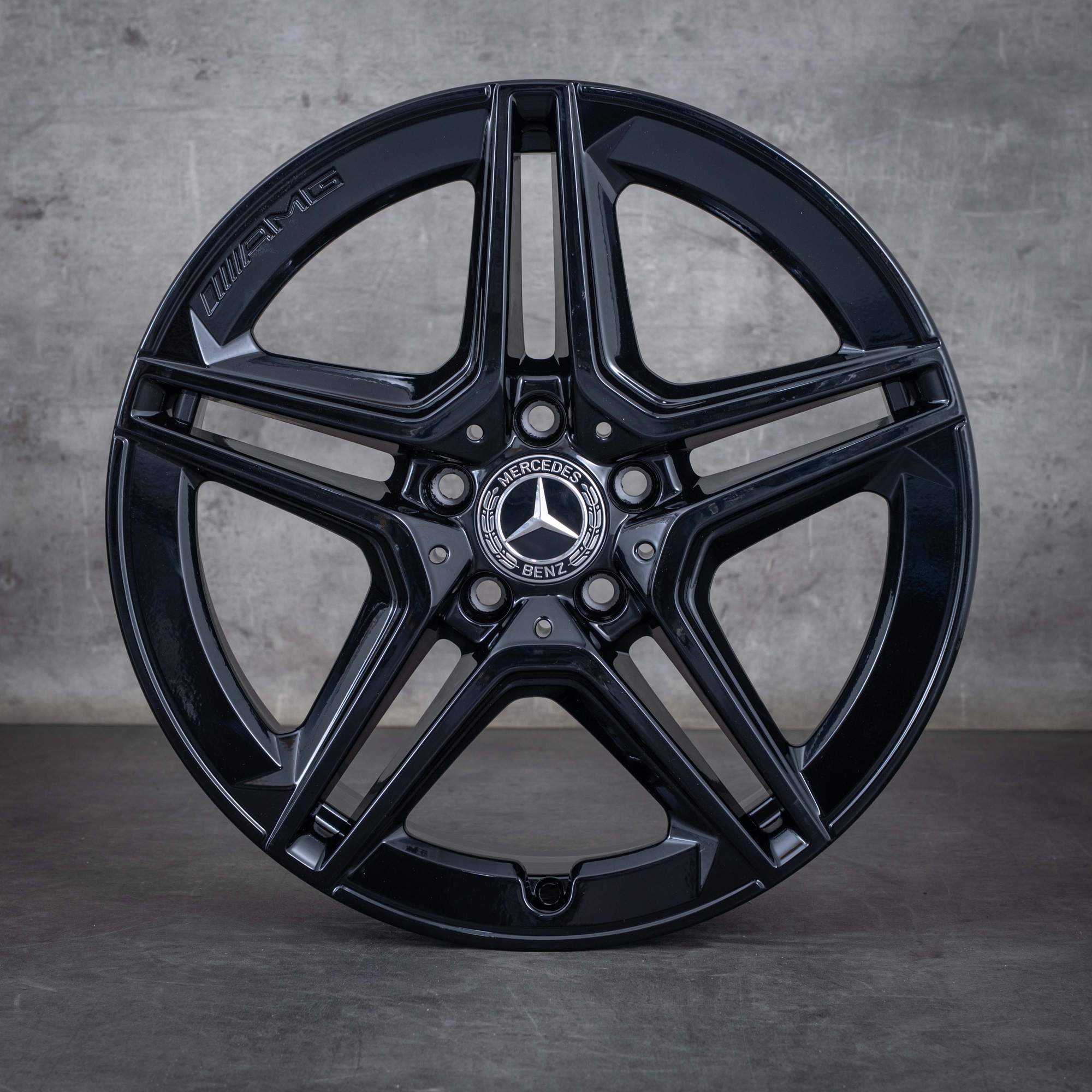 Alkuperäiset Mercedes Benz A-sarja CLA AMG vanteet 18 tuuman W177 V177 W247 X118 C118 A1774011500 musta kiiltävä UUTUUS