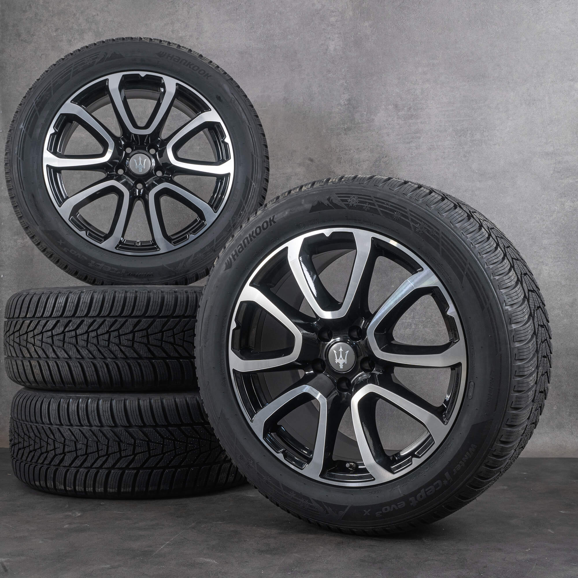 Originale Maserati Levante M161 vinterdæk med fælge på 19 tommer 670064699 sort