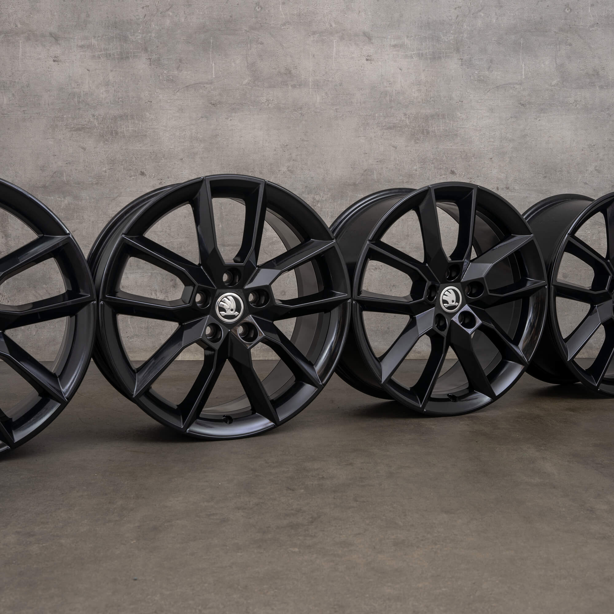 Skoda 18 Zoll Felgen Octavia III 5E Gemini 5E0601025 NEU