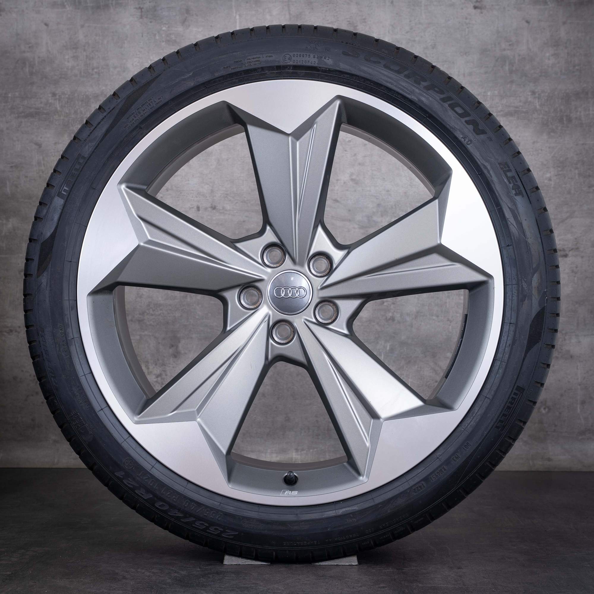 Original Audi Q4 Sportback SUV Felgen 21 Zoll Sommerreifen Rotor Evo 89A601025 89A601025R titan matt rand glanzgedreht