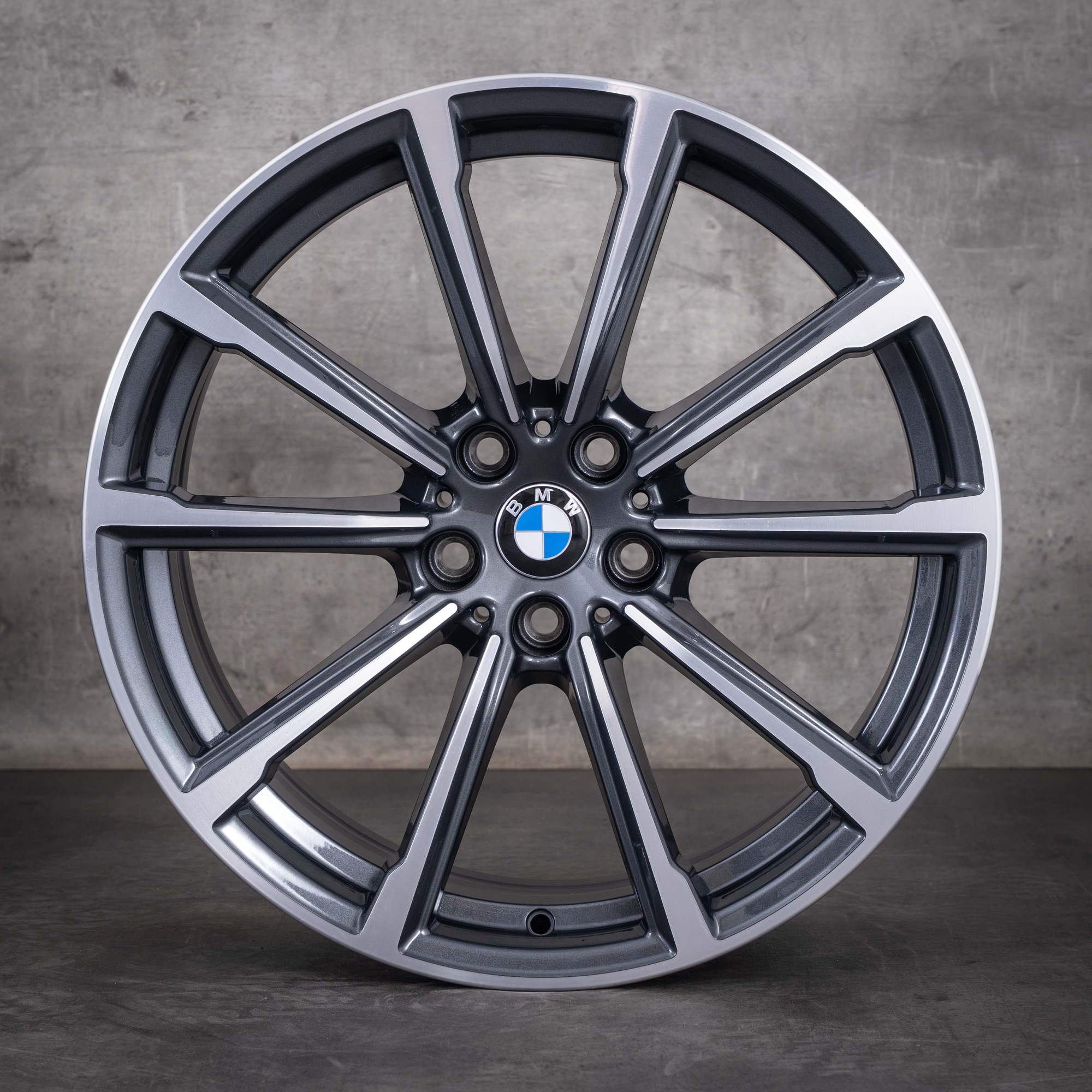 OEM BMW 6 Series GT 7 Series 20inch rims G11 G12 G32 Styling 648 M 7850581 7850582 Midnight Gray diamond cut NEW