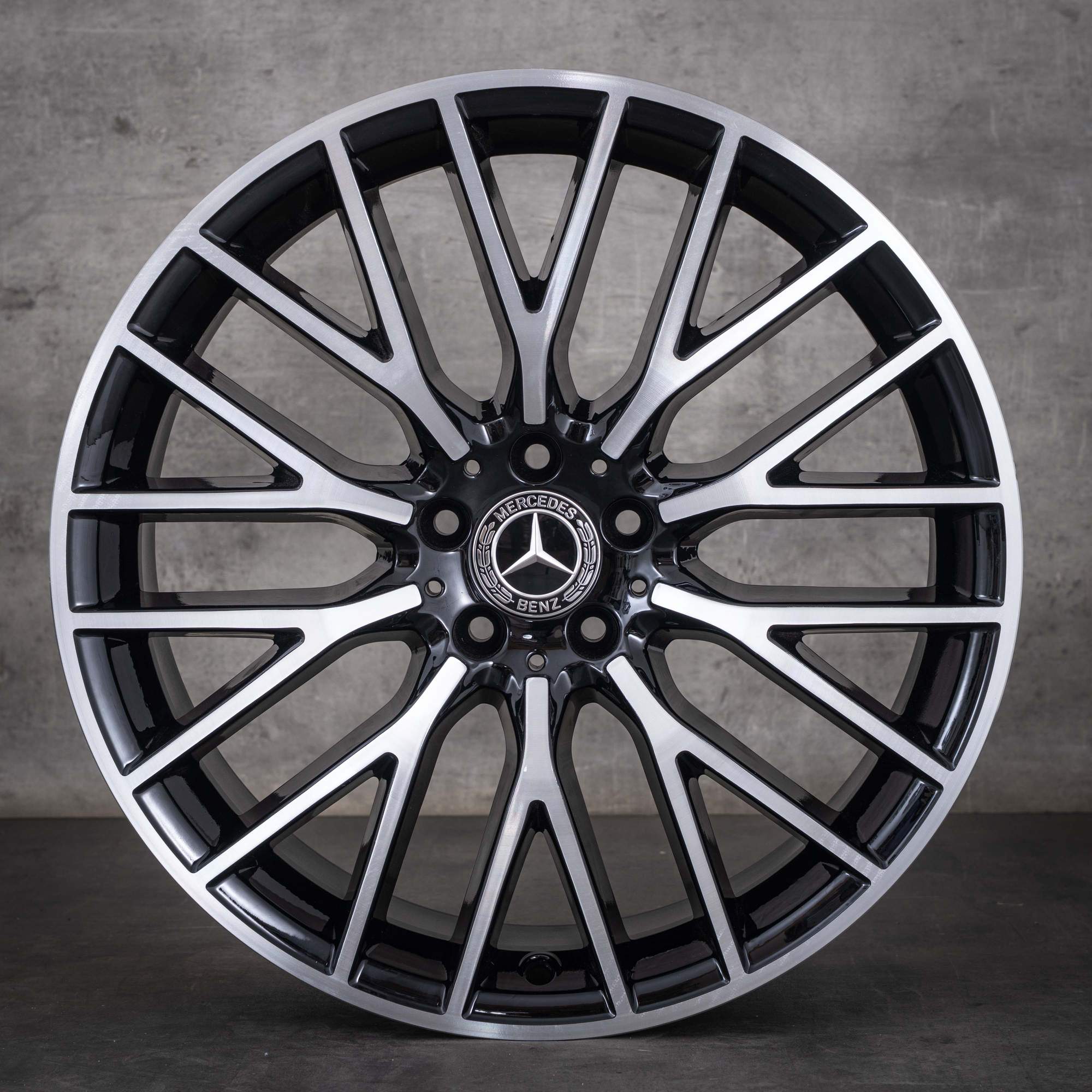 Originální disky Mercedes-Benz Třídy S 20 palců W223 V223 A2234013800, černé, s diamond cut povrchem