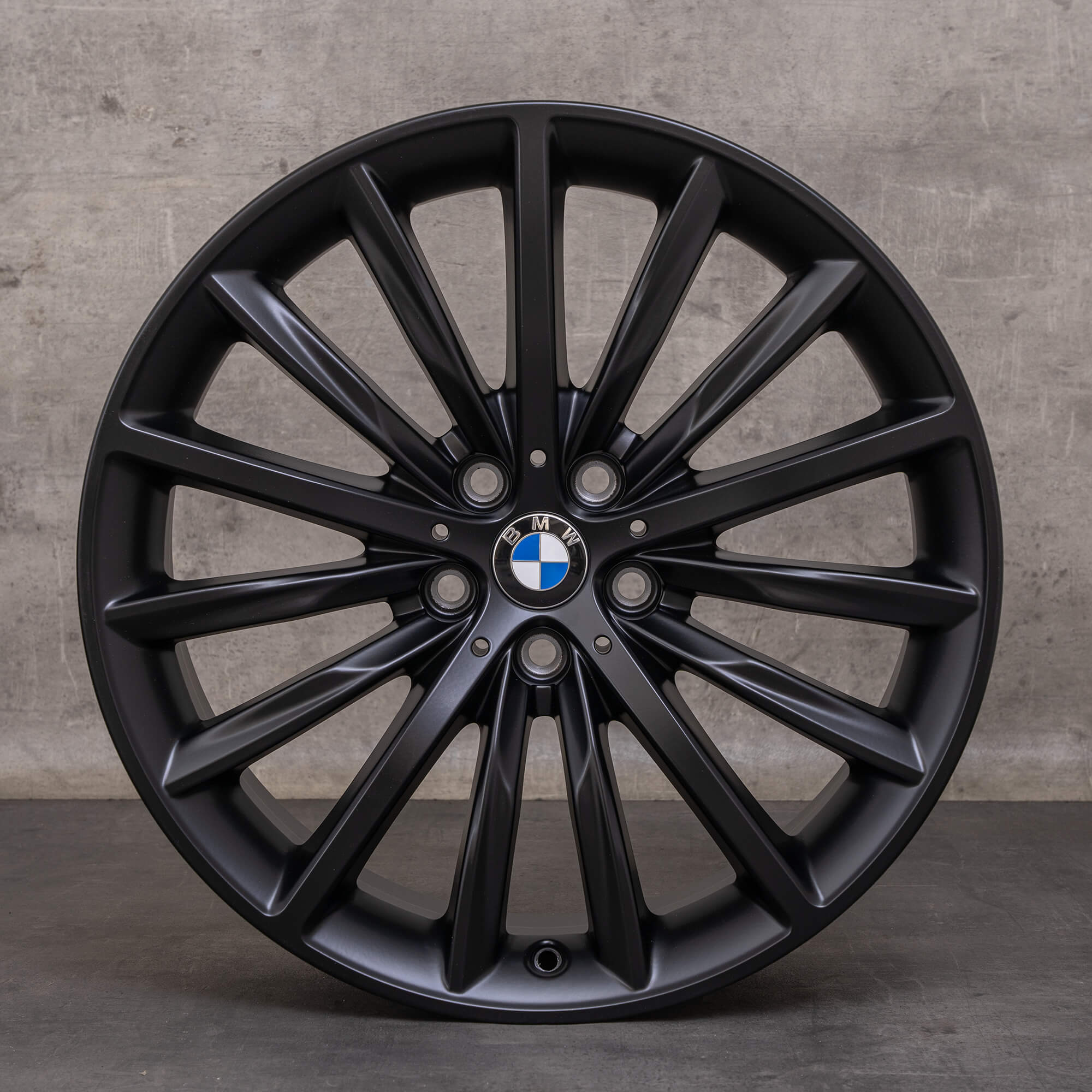 OEM BMW 5 Series rims 19 inch G30 G31 Styling 633 multi-spoke 6863419 black matt