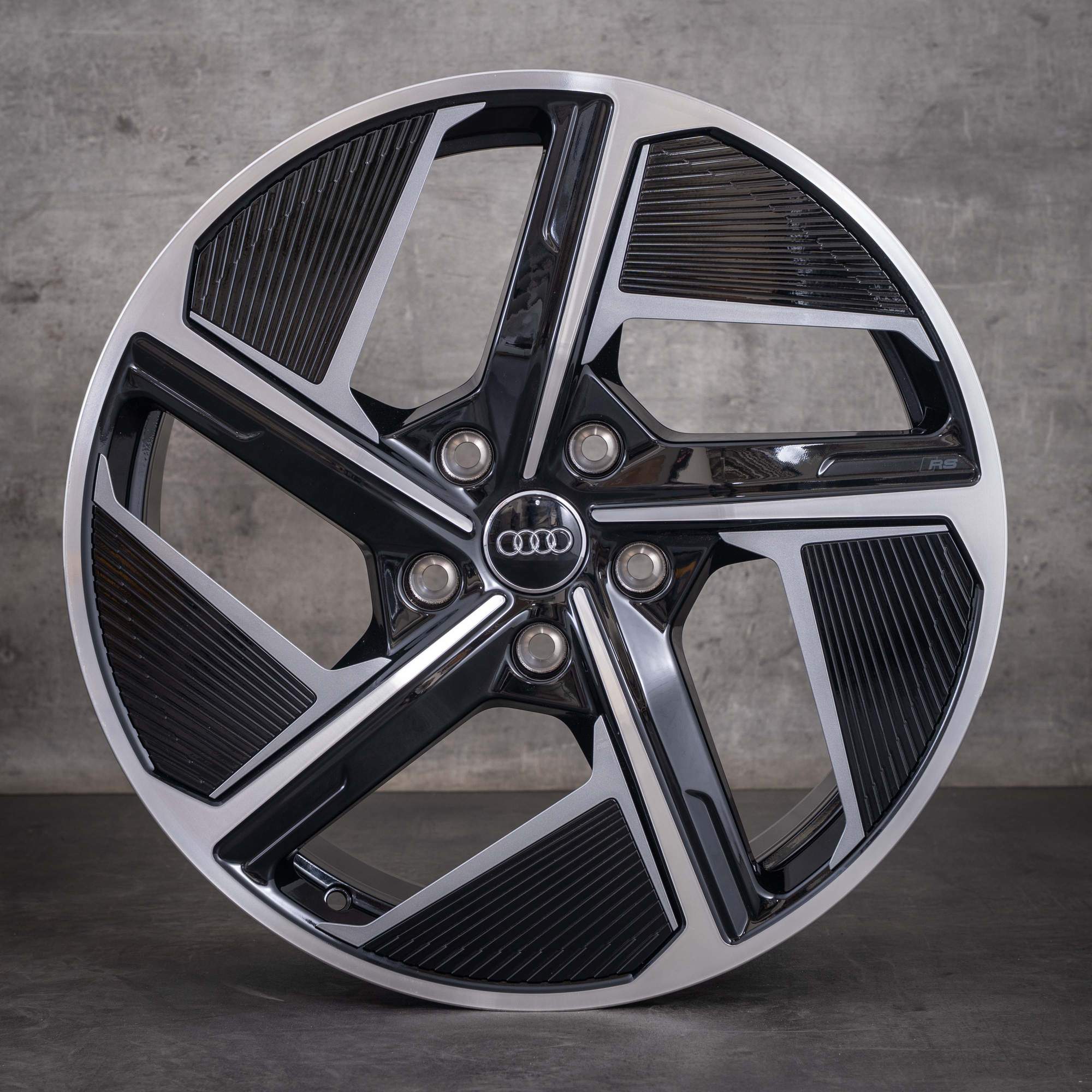 Original Audi e-tron Felgen 20 Zoll GT RS 4J3601025DL 4J3601025DM Aero-Design schwarz glanzgedreht NEU
