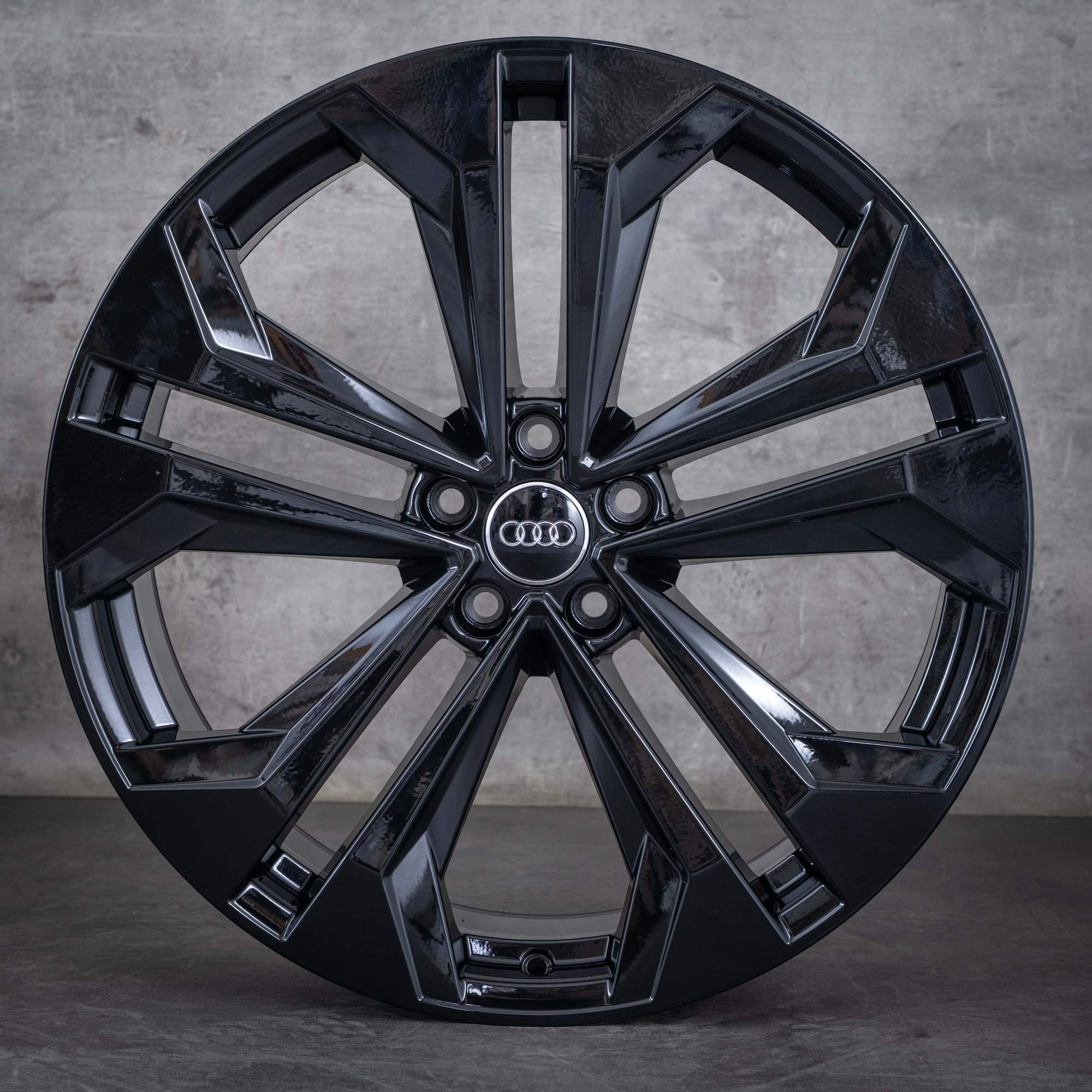 Alkuperäiset Audi A6 Allroad 20 tuuman vanteet 4K C8 4K9601025E musta kiiltävä