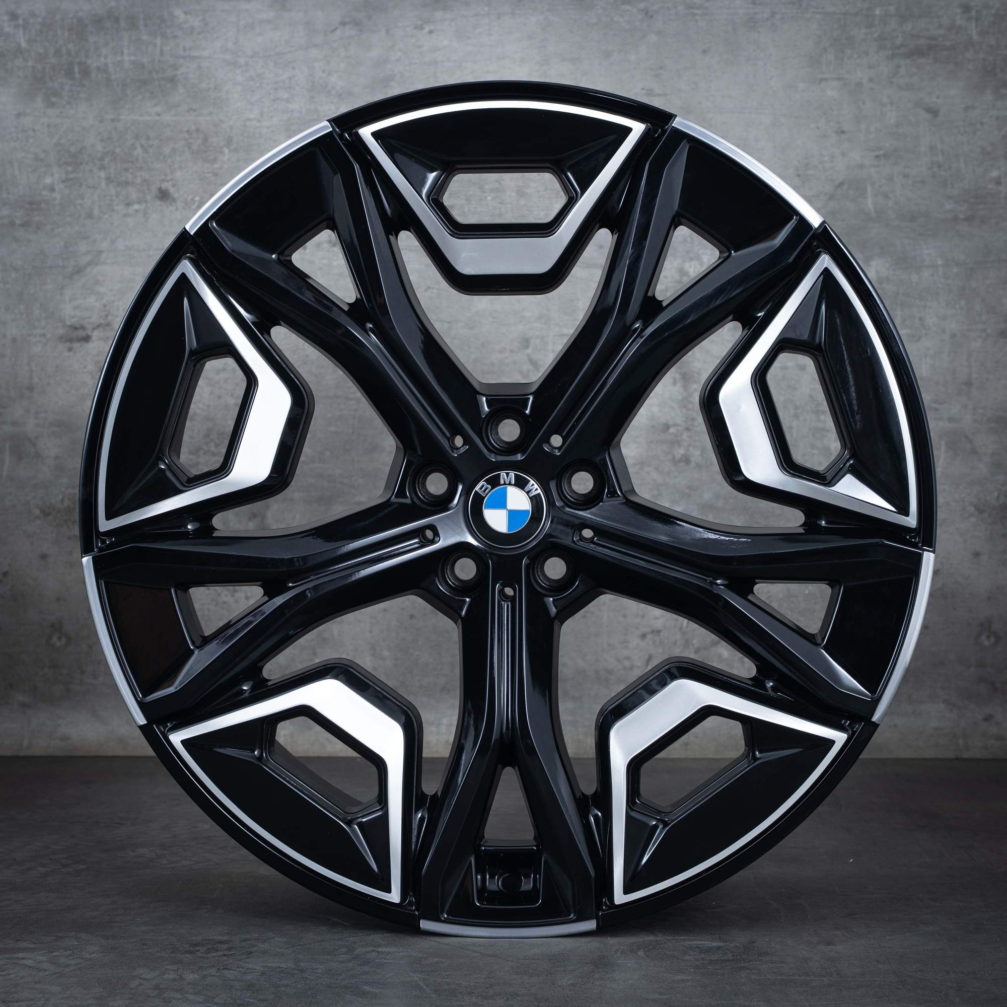 Oryginalne felgi BMW iX 22 cale i20 Styling 1020 5A02658 czarne polerowane