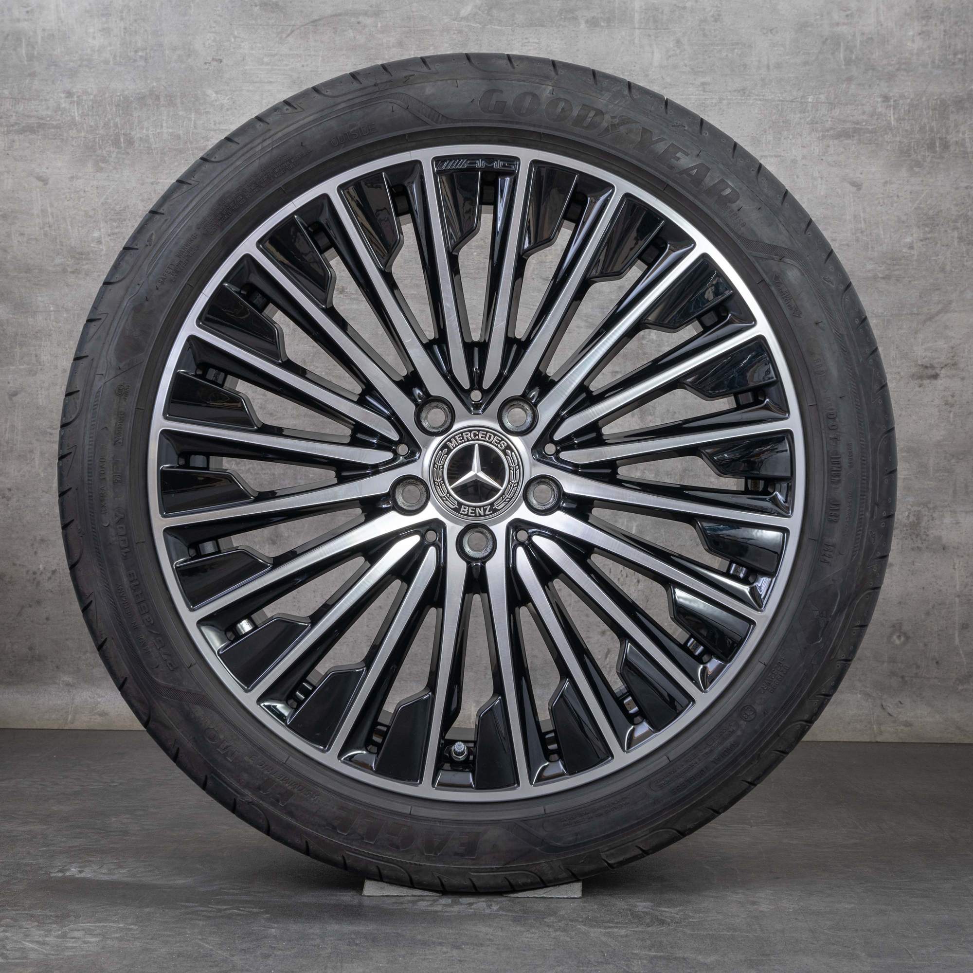 Originale Mercedes Benz CLE AMG felger 19 tommers C236 A236 sommerhjul A2364012100 A2364012200 svart frontpolert