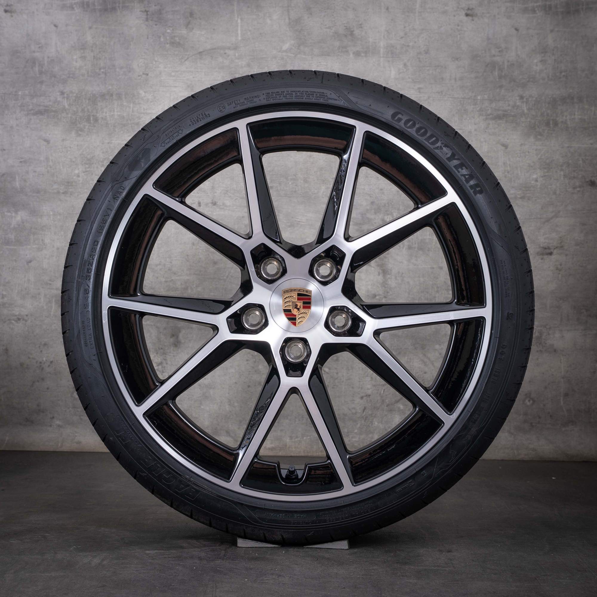 Original Porsche 911 Winterräder 20 21 Zoll 992 II Facelift Carrera S Design GTS C4 C2 Felgen 992601025BJ 992601025BK schwarz glanzgedreht