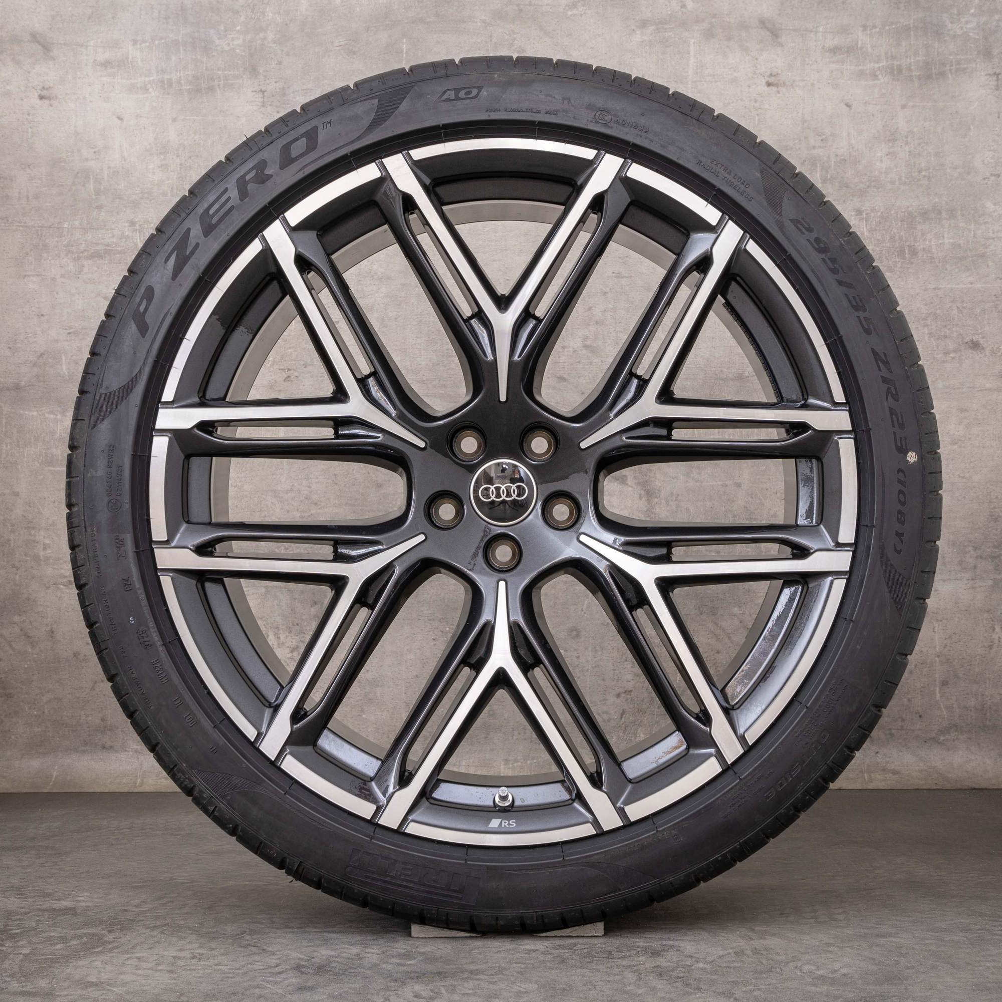 OEM Audi RS Q8 rims 23 inch 4M8 summer wheels 4M8601025BJ granite polisched
